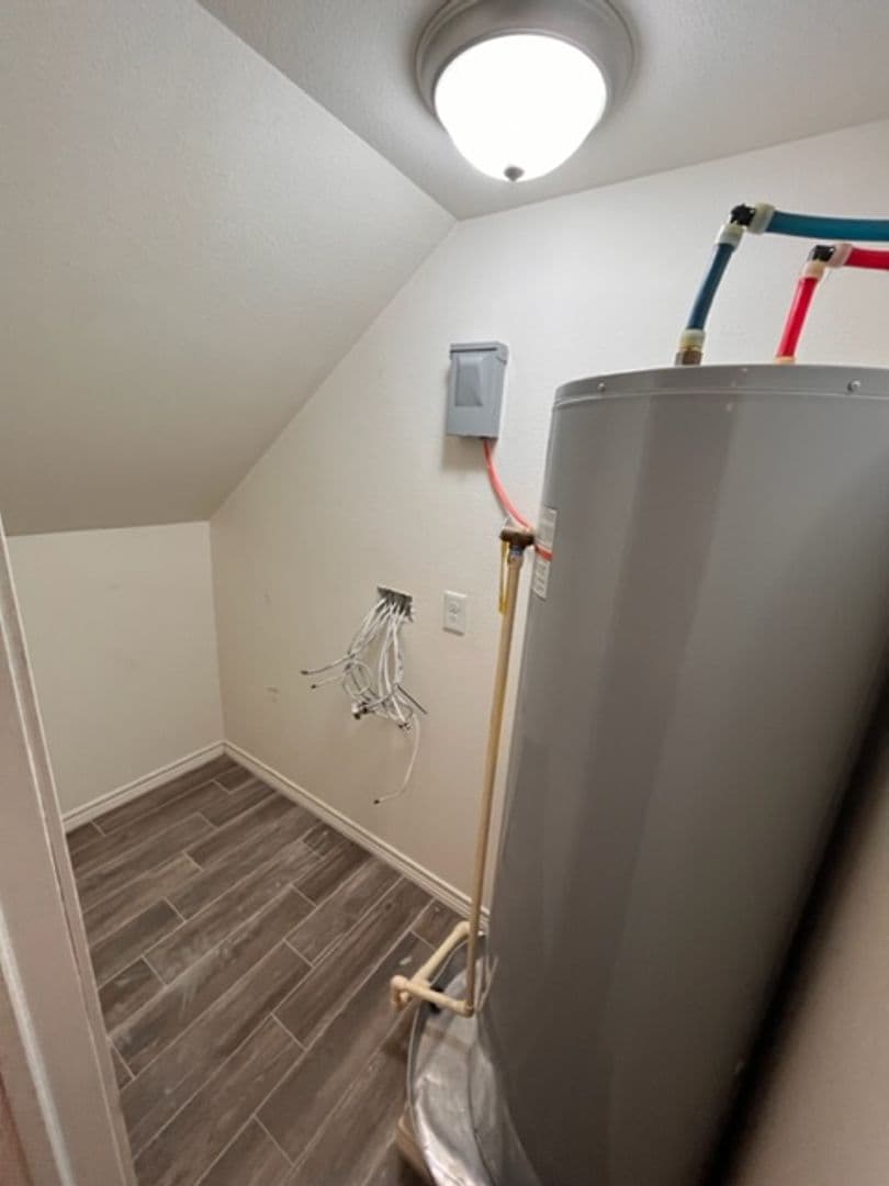 Nederland Apartment: 404 Nederland Ave