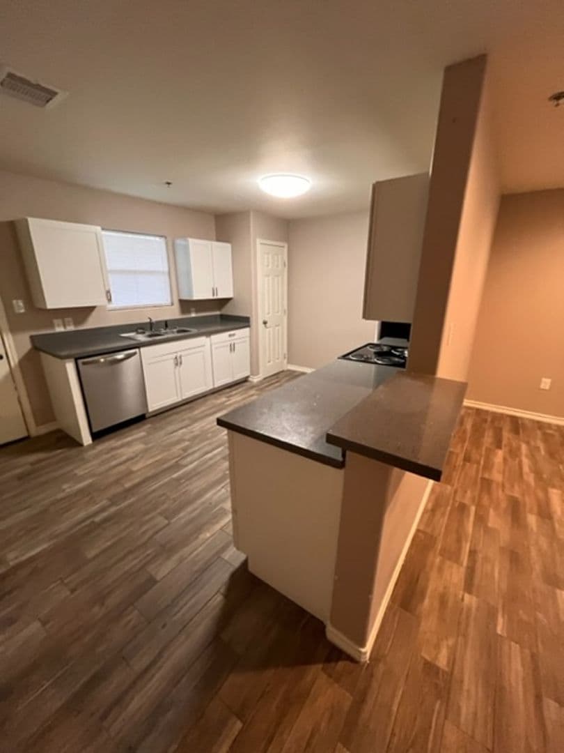 Nederland Apartment: 404 Nederland Ave