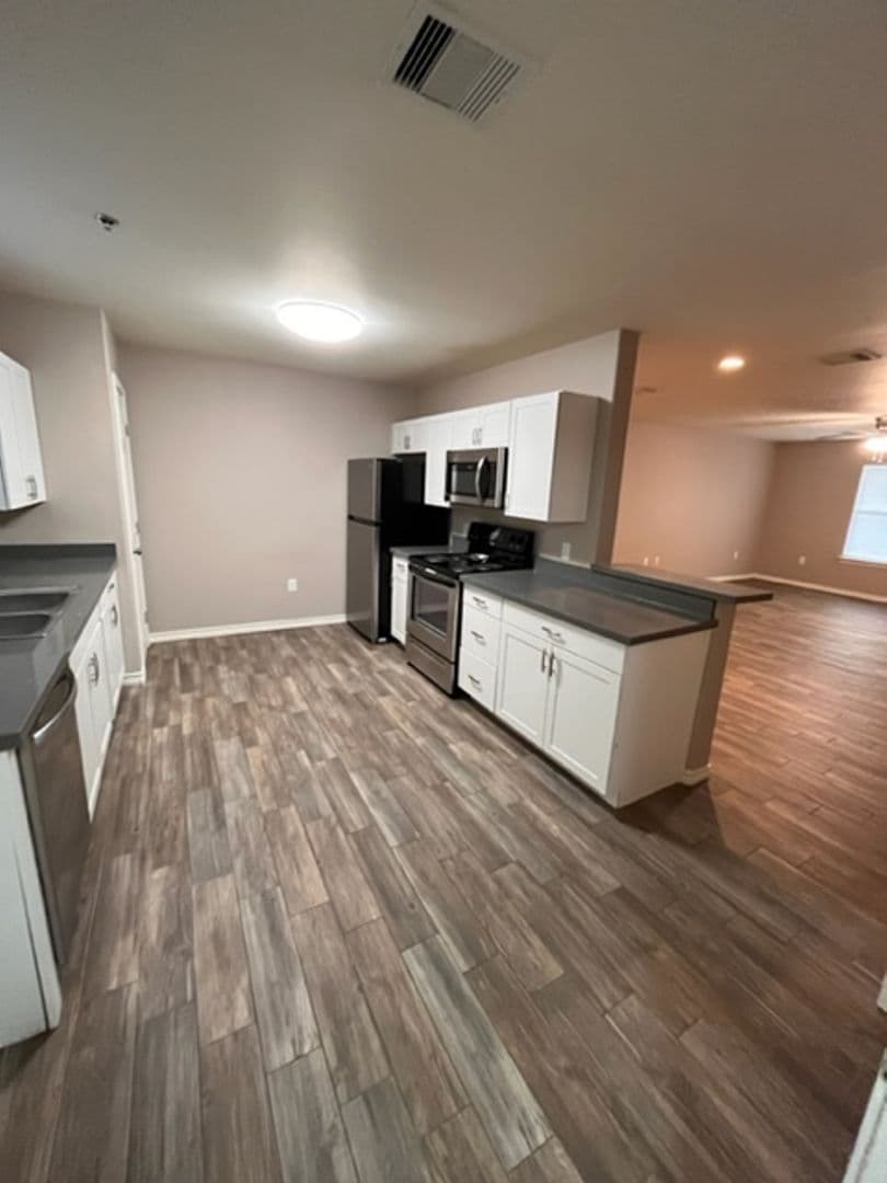Nederland Apartment: 404 Nederland Ave