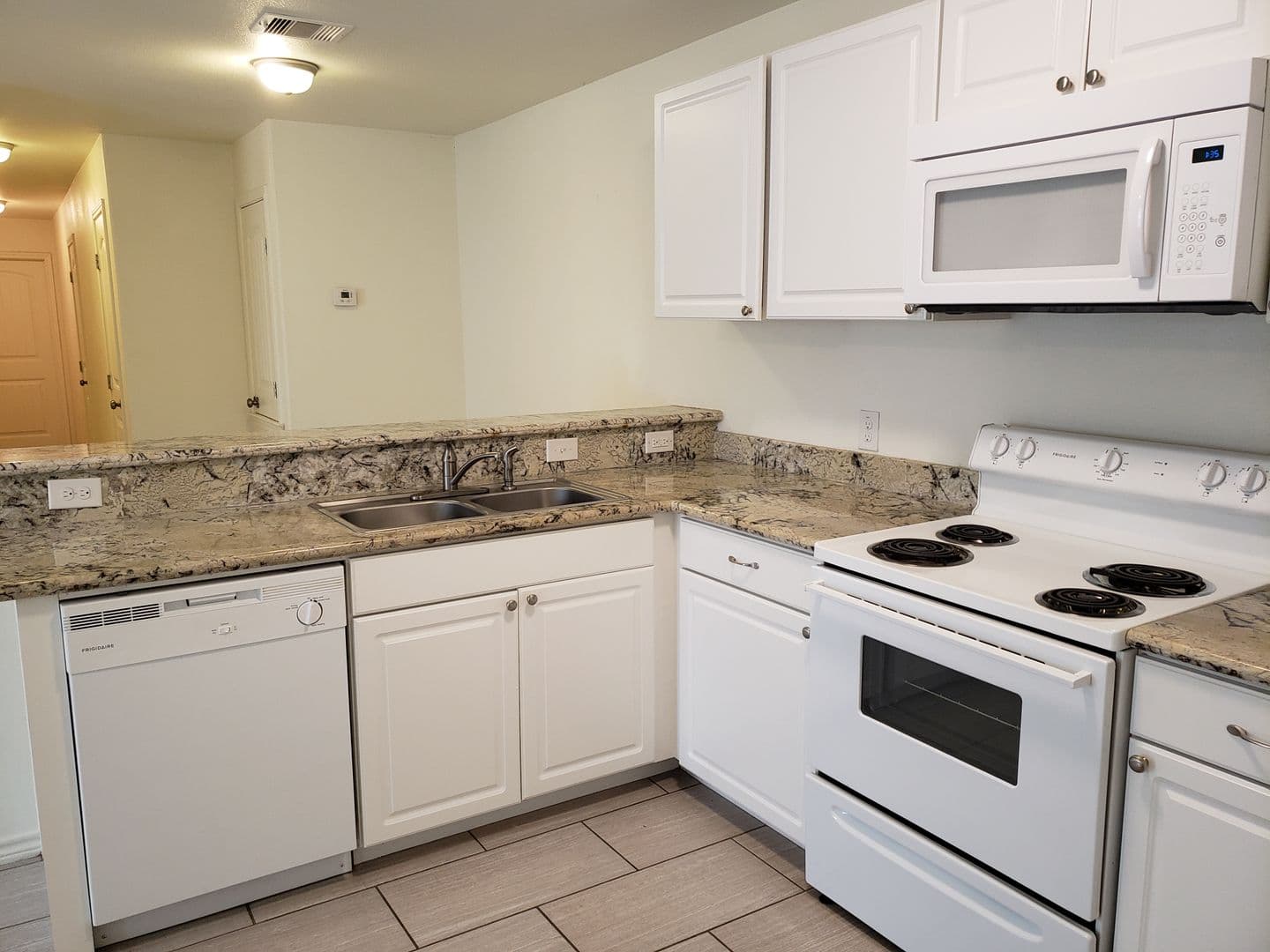 Nederland Apartment: 917 N 20th Street