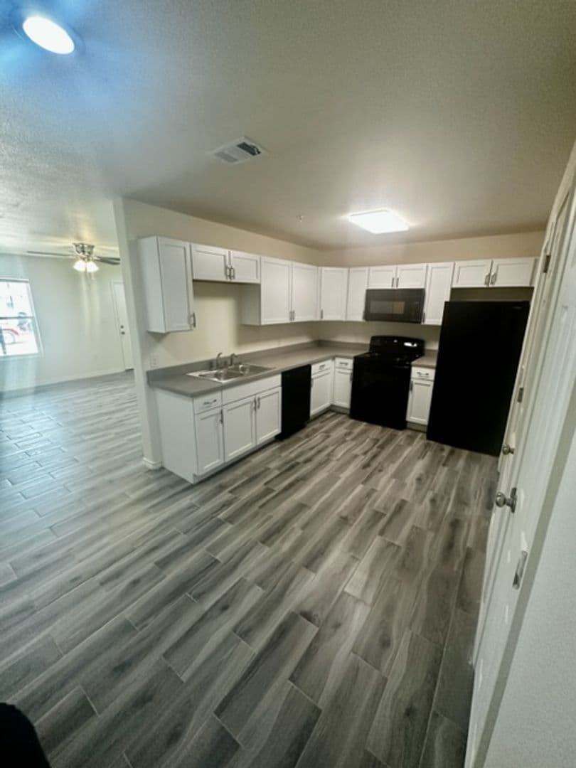 Port Arthur Apartment: 3030 Lake Arthur Dr