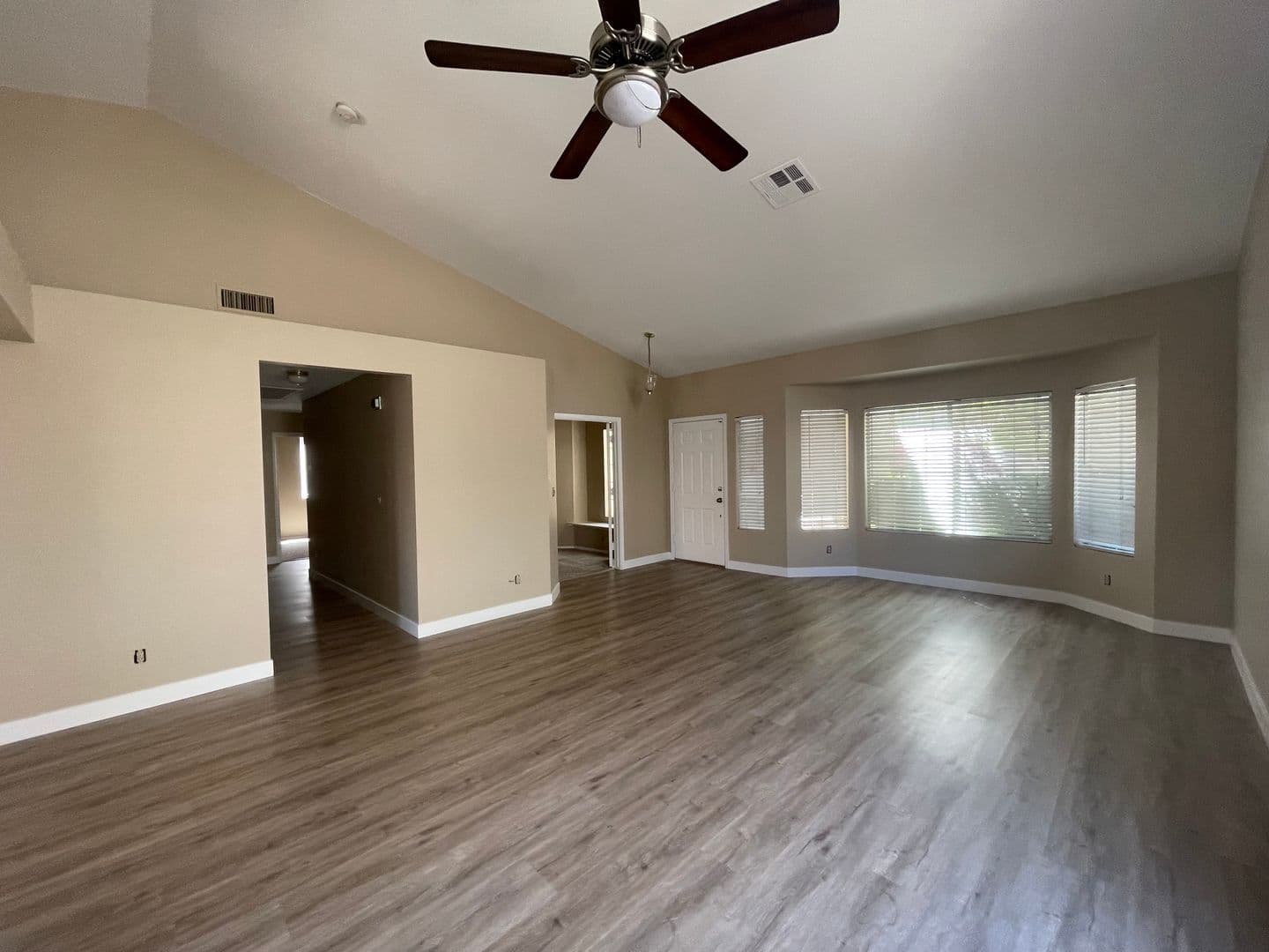 North Las Vegas House: 2226 Crown Valley Ln