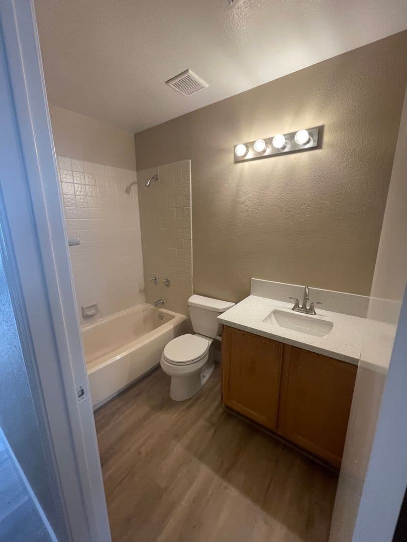North Las Vegas House: 2226 Crown Valley Ln