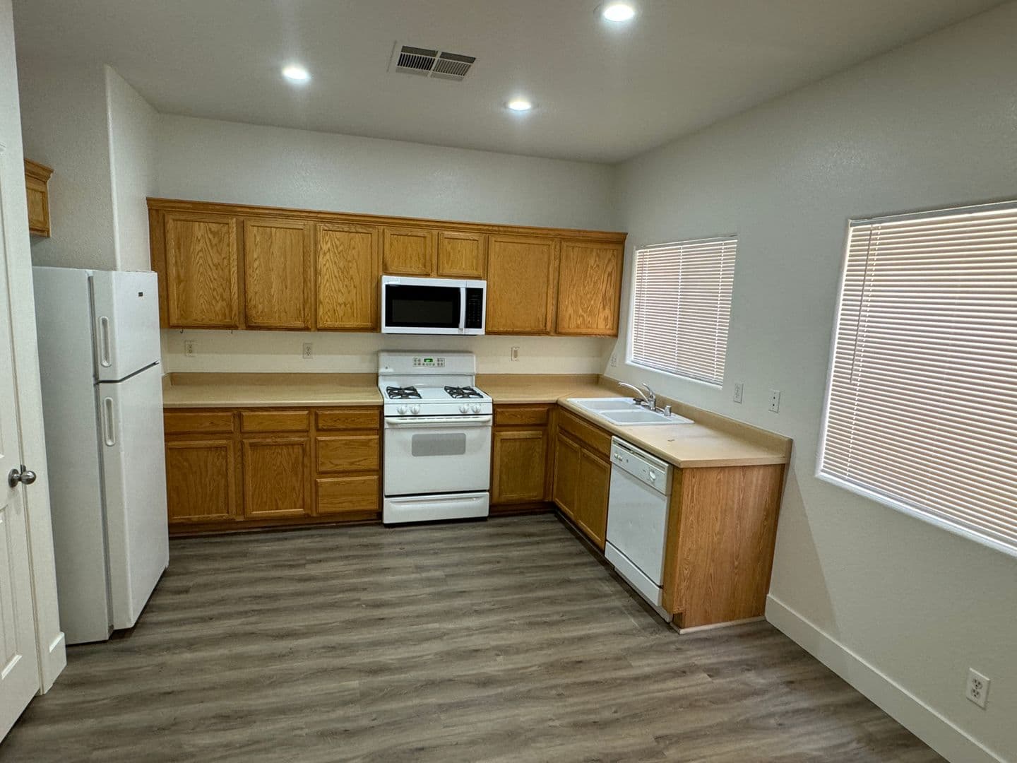 Las Vegas House: 6370 Lonesome Lake St.