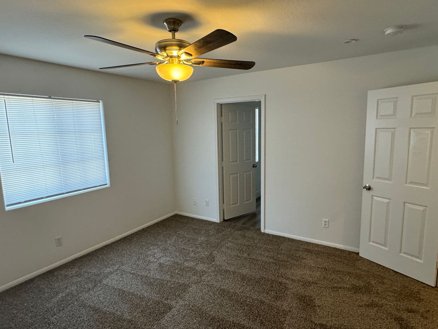Las Vegas House: 6370 Lonesome Lake St.