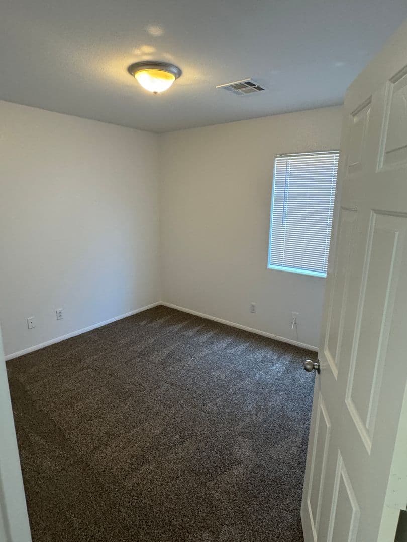 Las Vegas House: 6370 Lonesome Lake St.