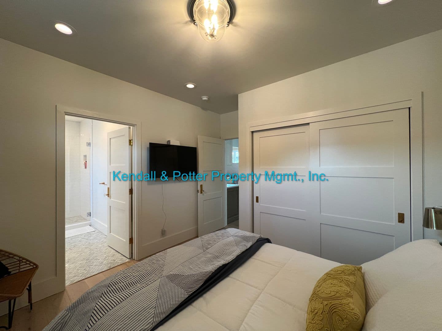 Santa Cruz Apartment: 1411 Seabright Avenue