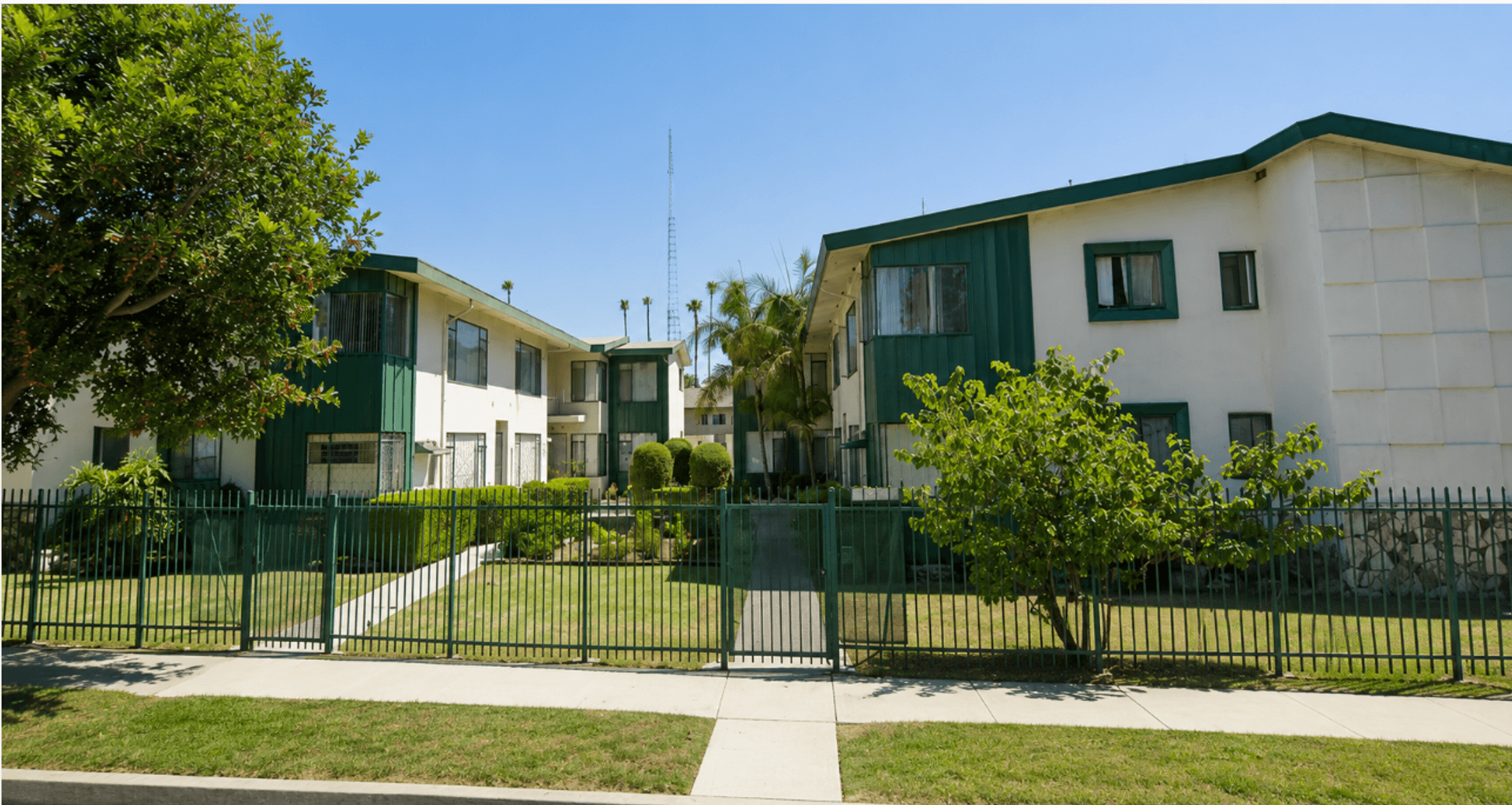 Los Angeles Apartment: 4559-4601 August St.