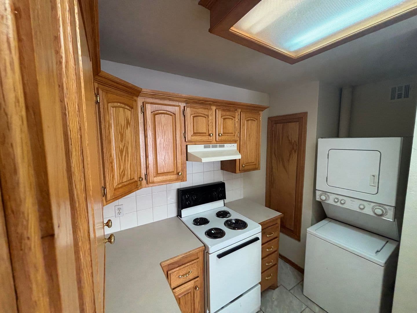 Stillwater Apartment: 120 S Burdick - 60 Units