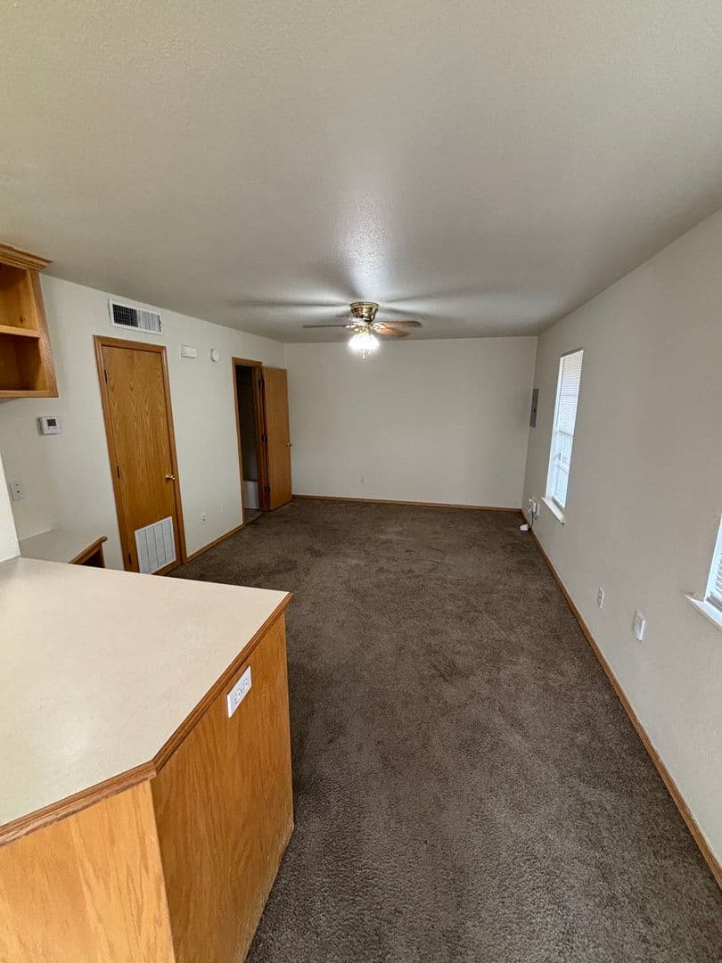 Stillwater Apartment: 120 S Burdick - 60 Units