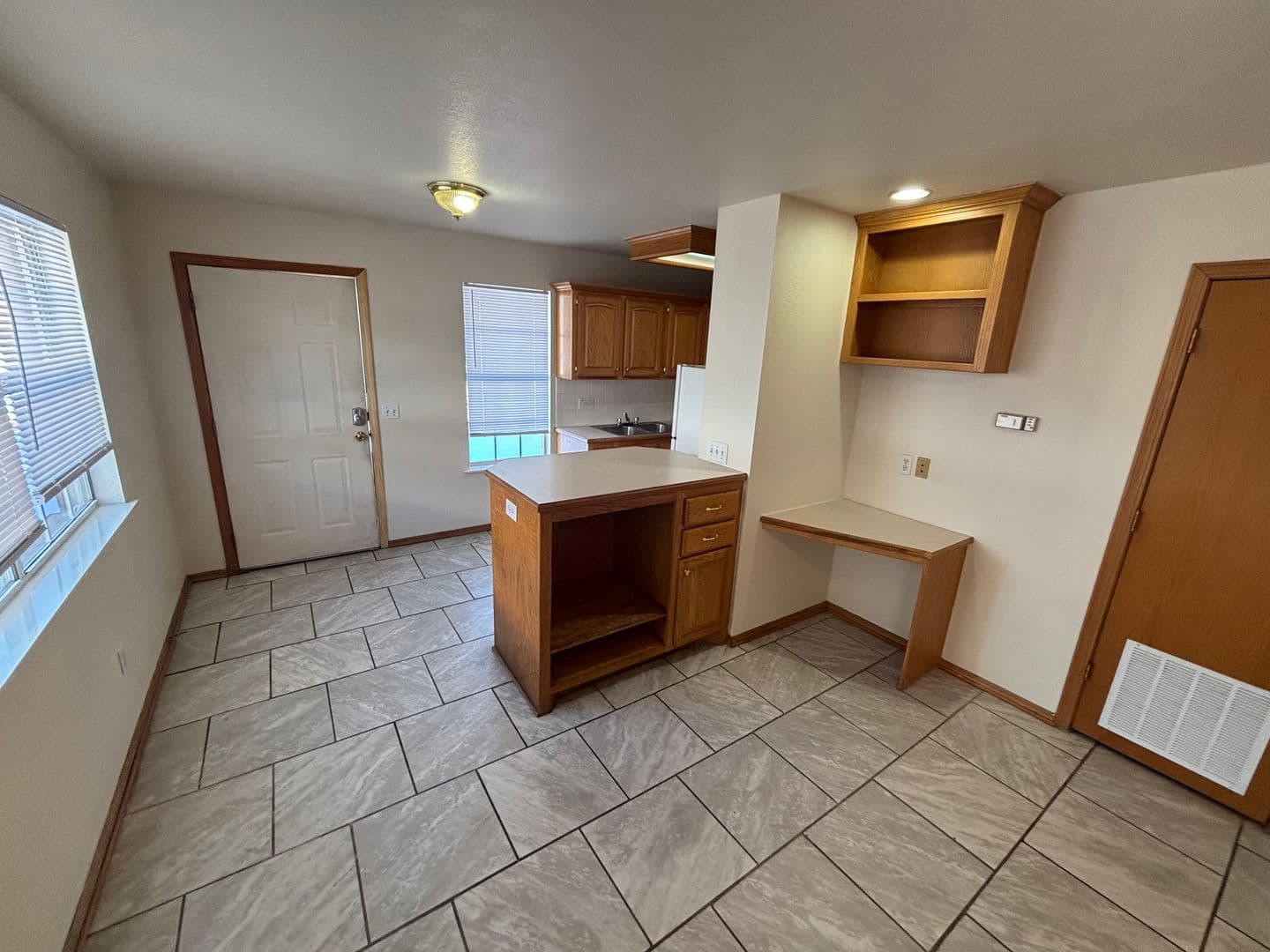 Stillwater Apartment: 120 S Burdick - 60 Units
