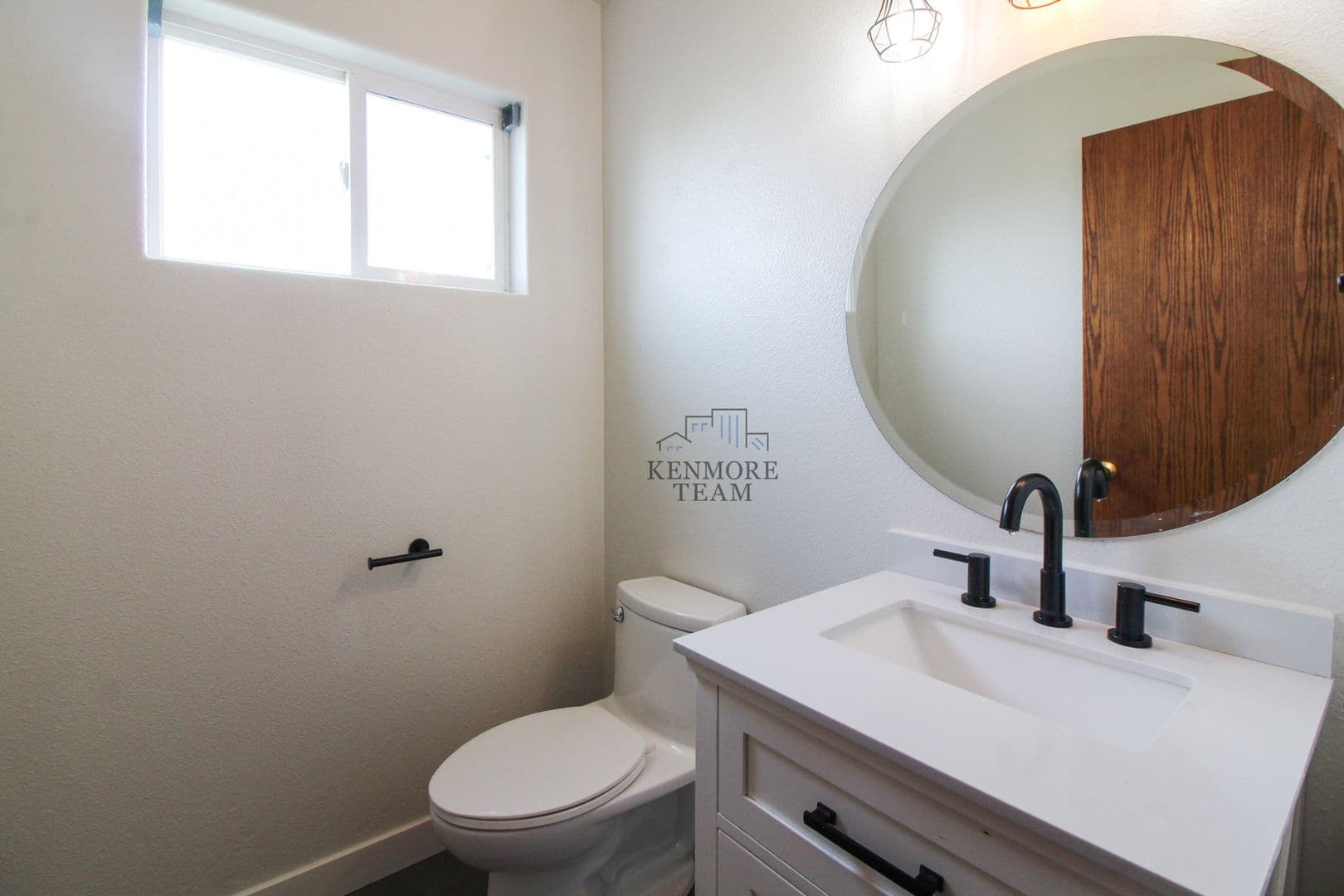 KENNEWICK House: 2503 W 37TH AVE