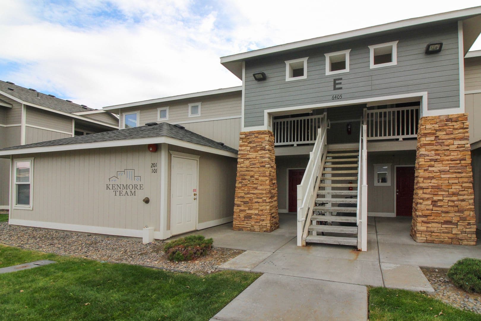 PASCO Apartment: 6405 CHAPEL HILL BLVD