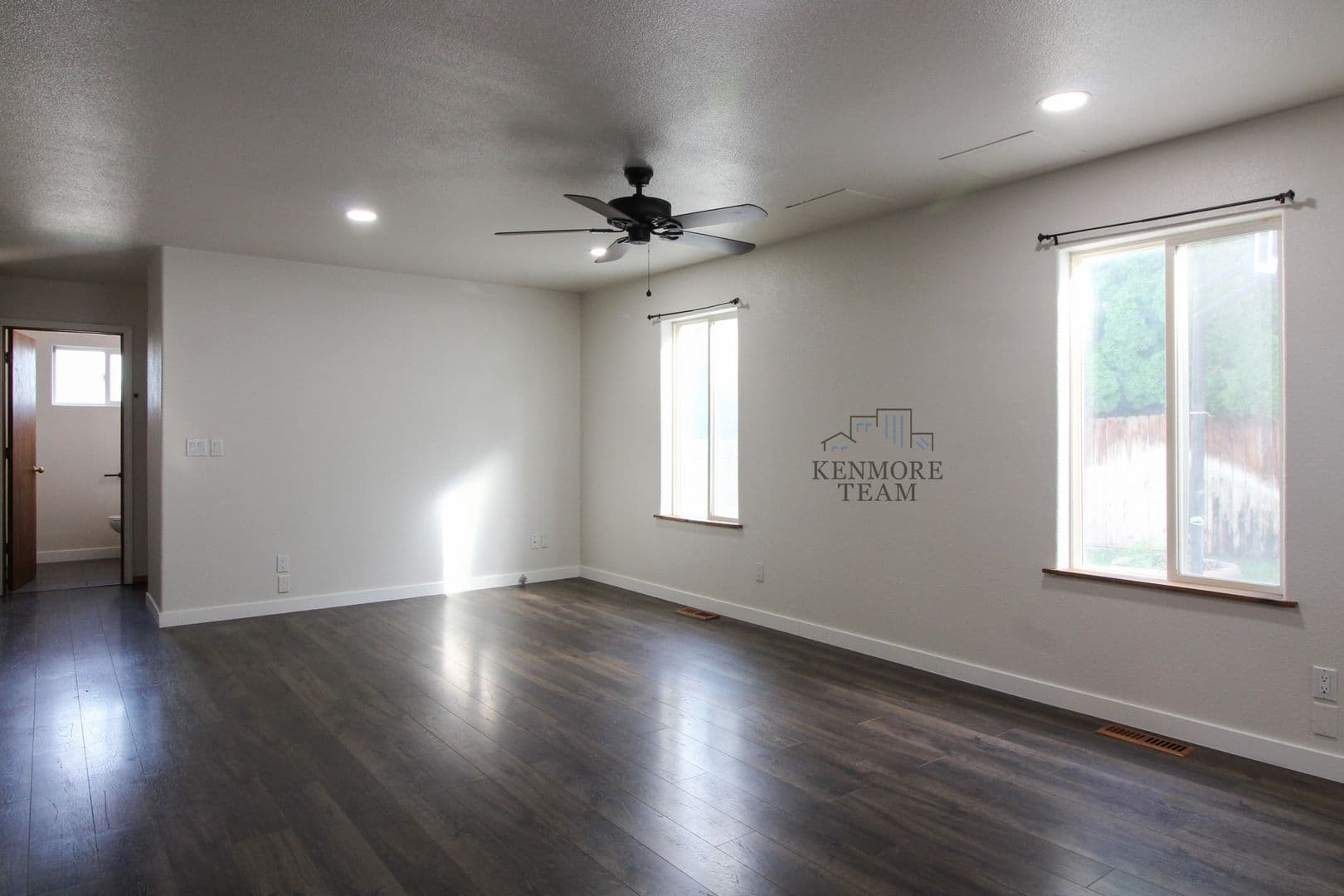 KENNEWICK House: 2503 W 37TH AVE