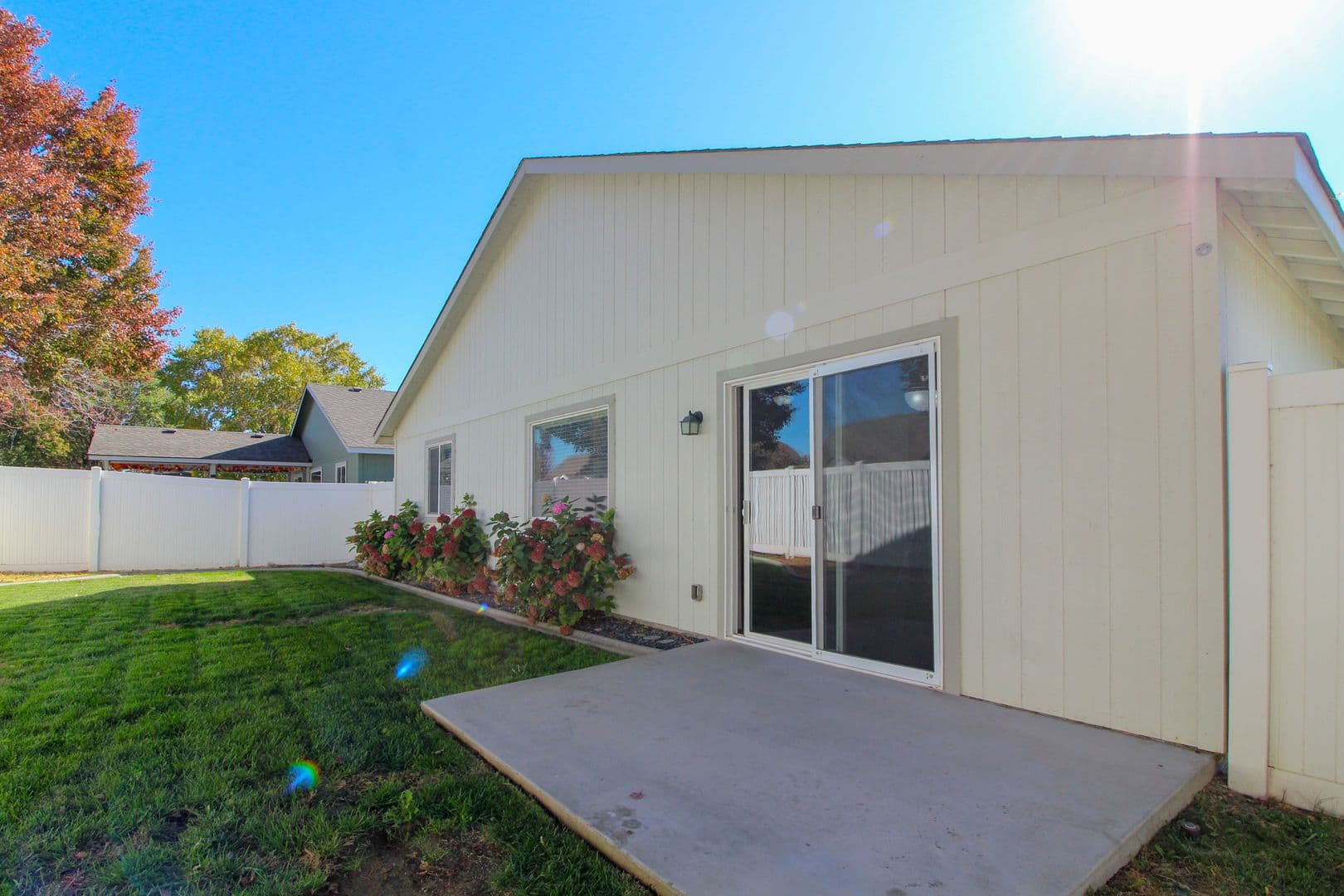 RICHLAND House: 1436 LARKSPUR DR