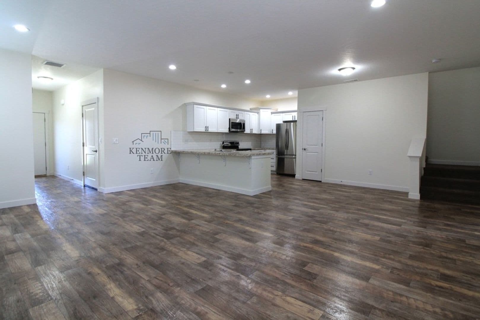 KENNEWICK House: 1041 S CEDAR PL