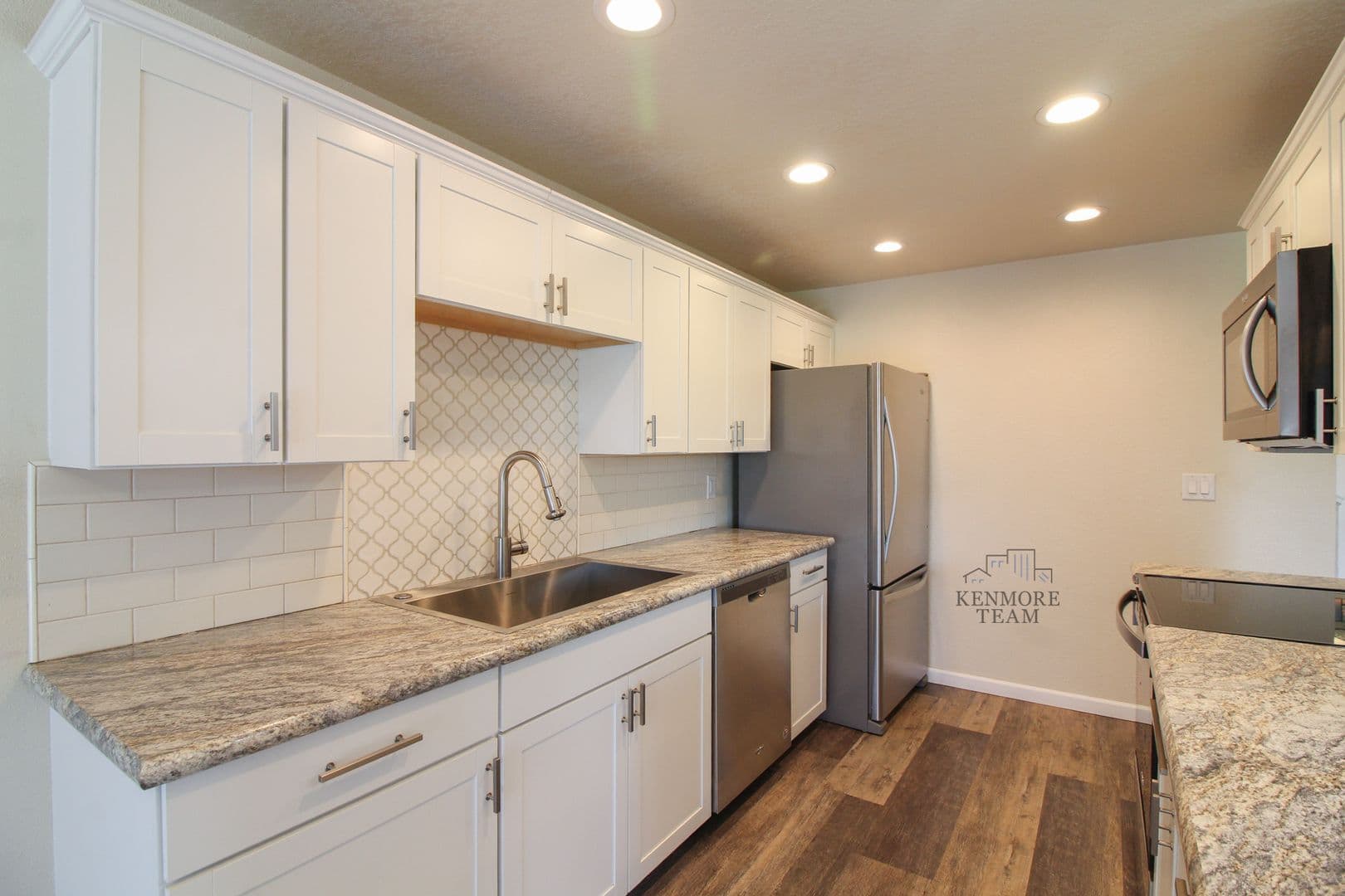 RICHLAND House: 337 GREENBROOK PL