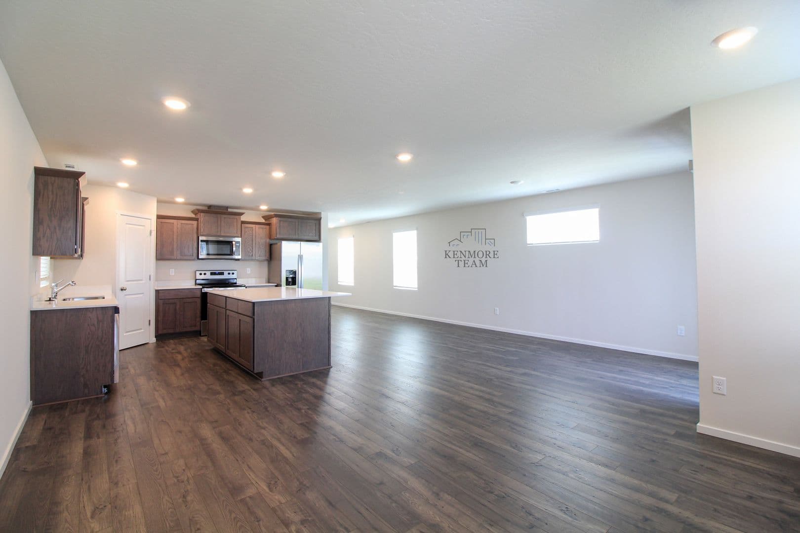 KENNEWICK House: 798 S YOLO PL