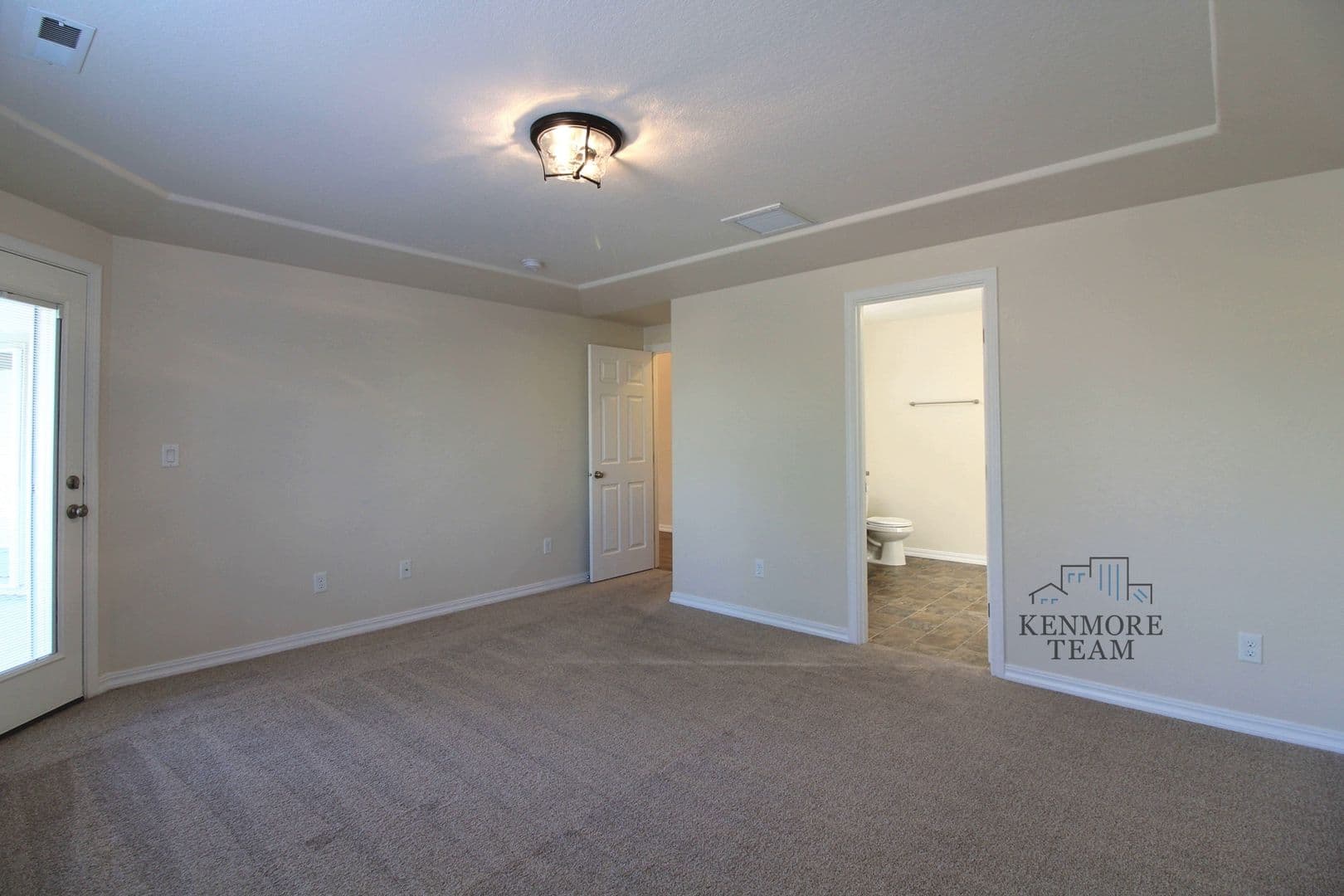 RICHLAND House: 544 LAKEROSE LP