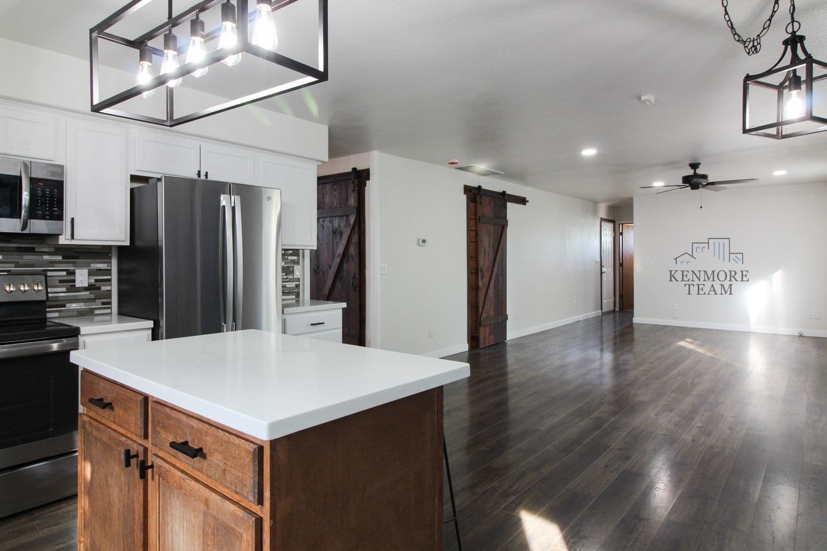KENNEWICK House: 2503 W 37TH AVE