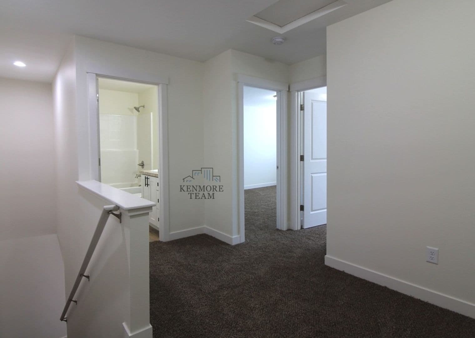 KENNEWICK House: 1041 S CEDAR PL