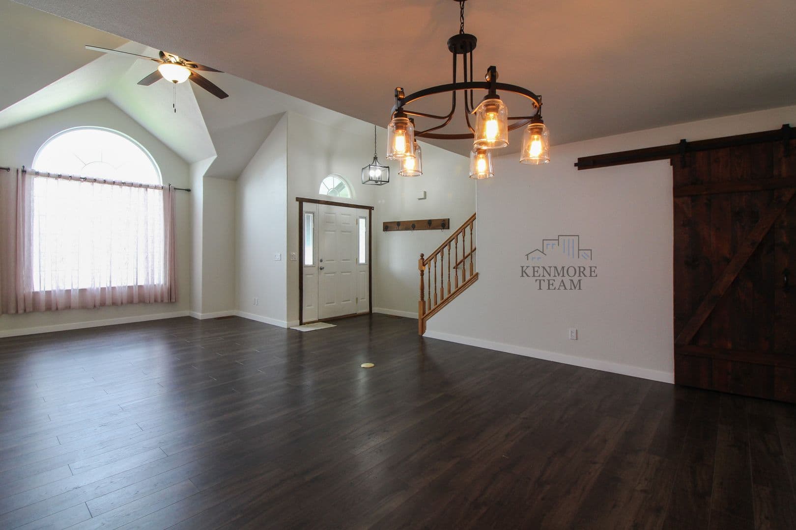 KENNEWICK House: 2503 W 37TH AVE