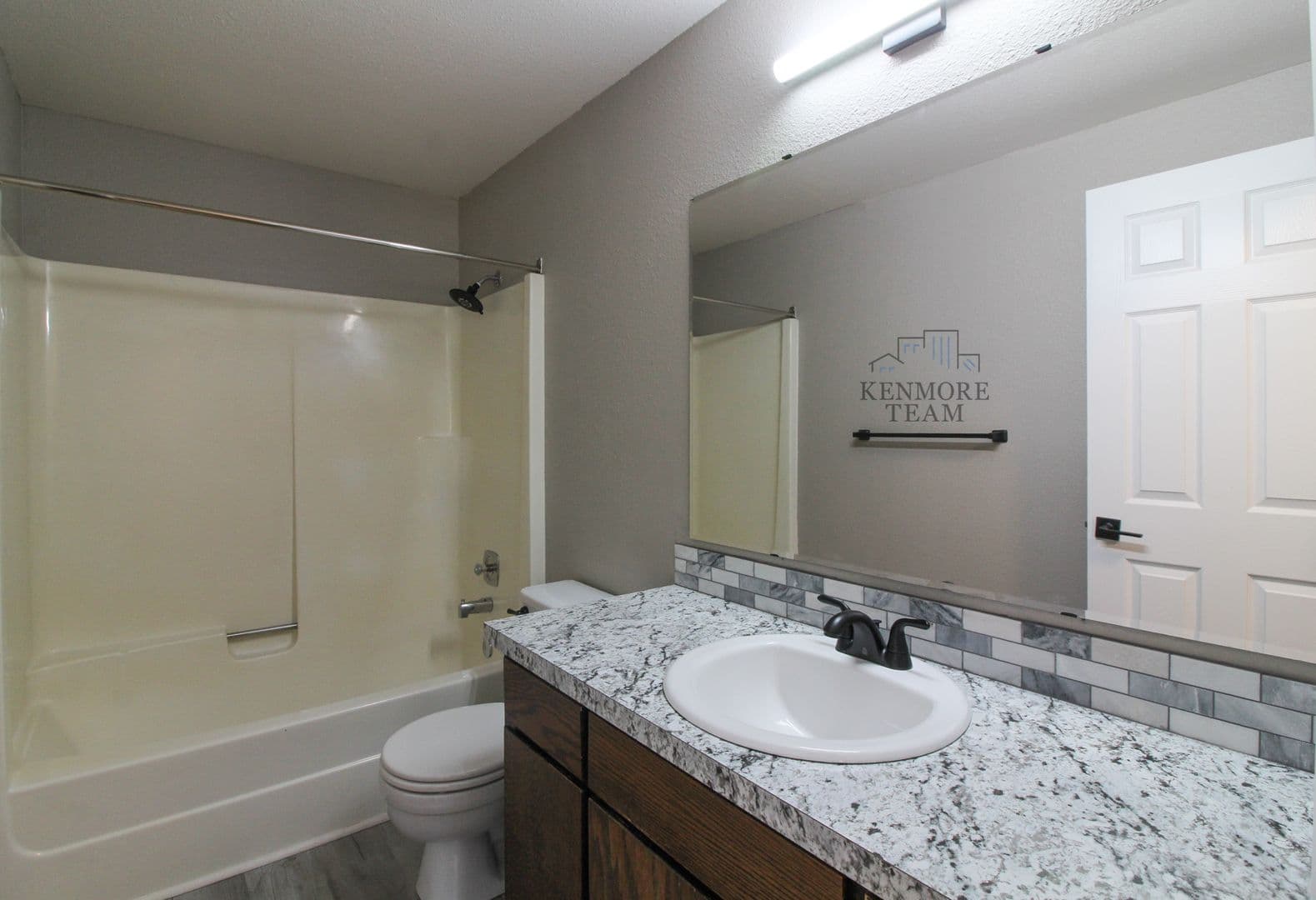 RICHLAND House: 1602 SWIFT BLVD