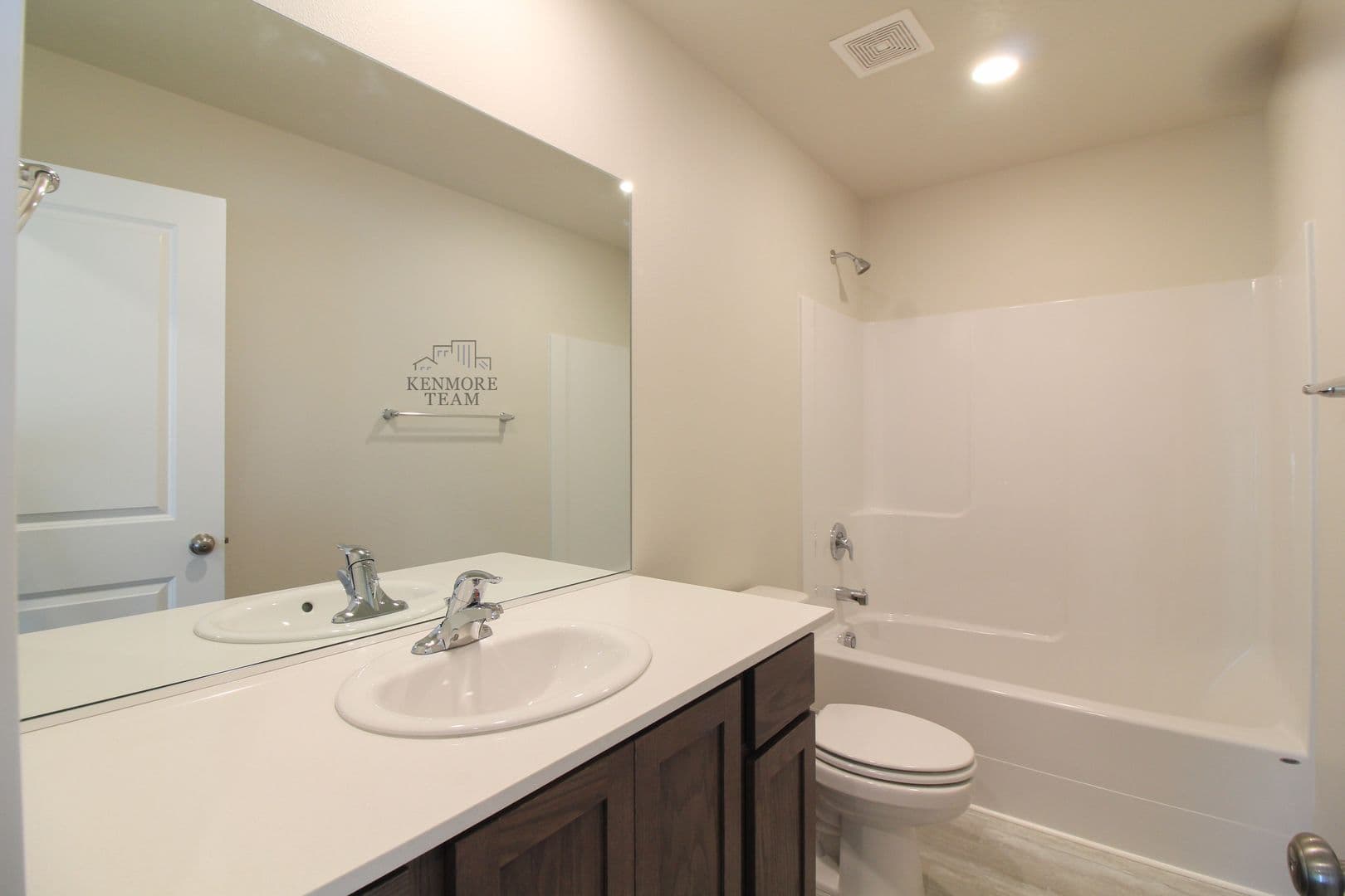 KENNEWICK House: 798 S YOLO PL