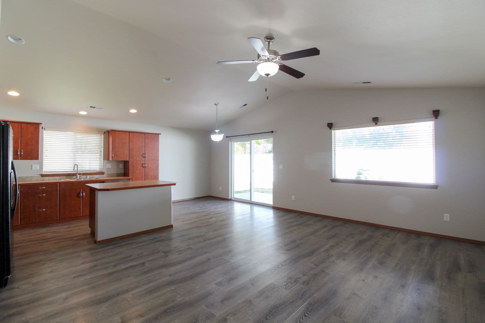 RICHLAND House: 1436 LARKSPUR DR