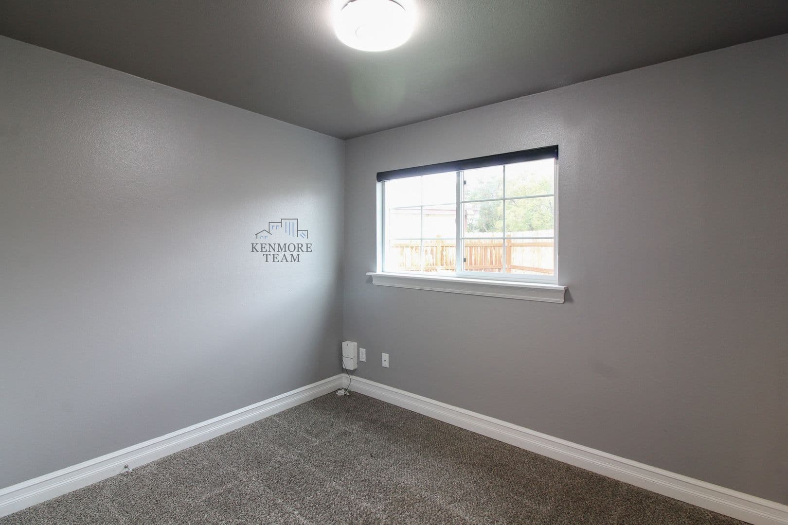 KENNEWICK House: 1321 W 3RD AVE
