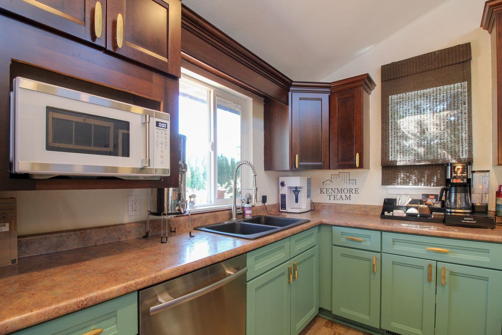 KENNEWICK House: 4201 S VANCOUVER ST