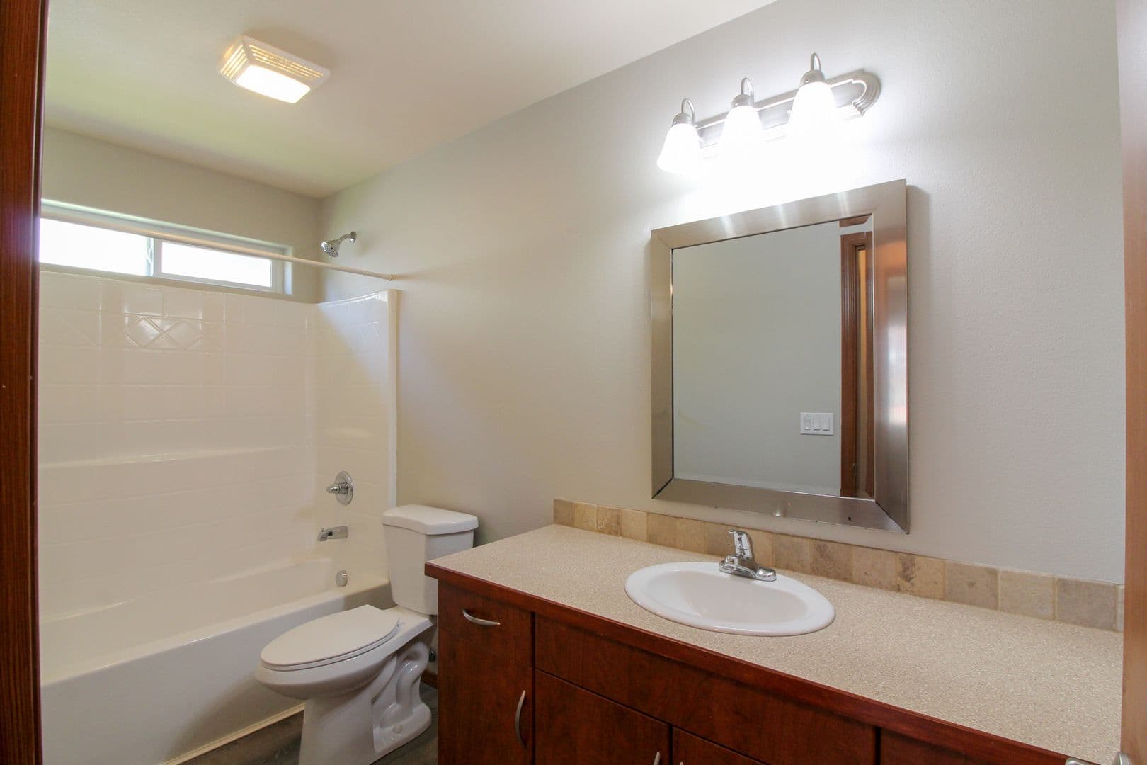 RICHLAND House: 1436 LARKSPUR DR