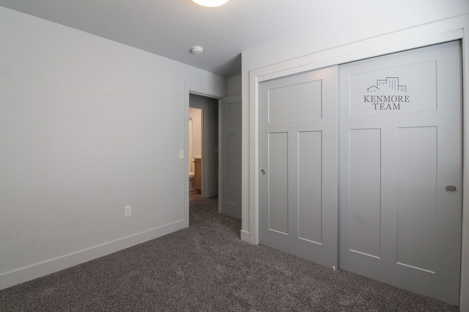 RICHLAND House: 1006 ADAMS ST 101