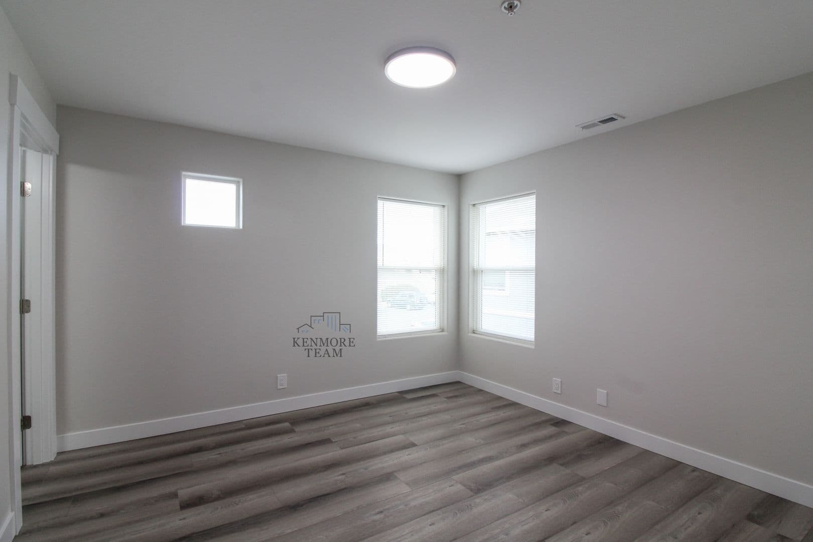 PASCO Apartment: 6405 CHAPEL HILL BLVD