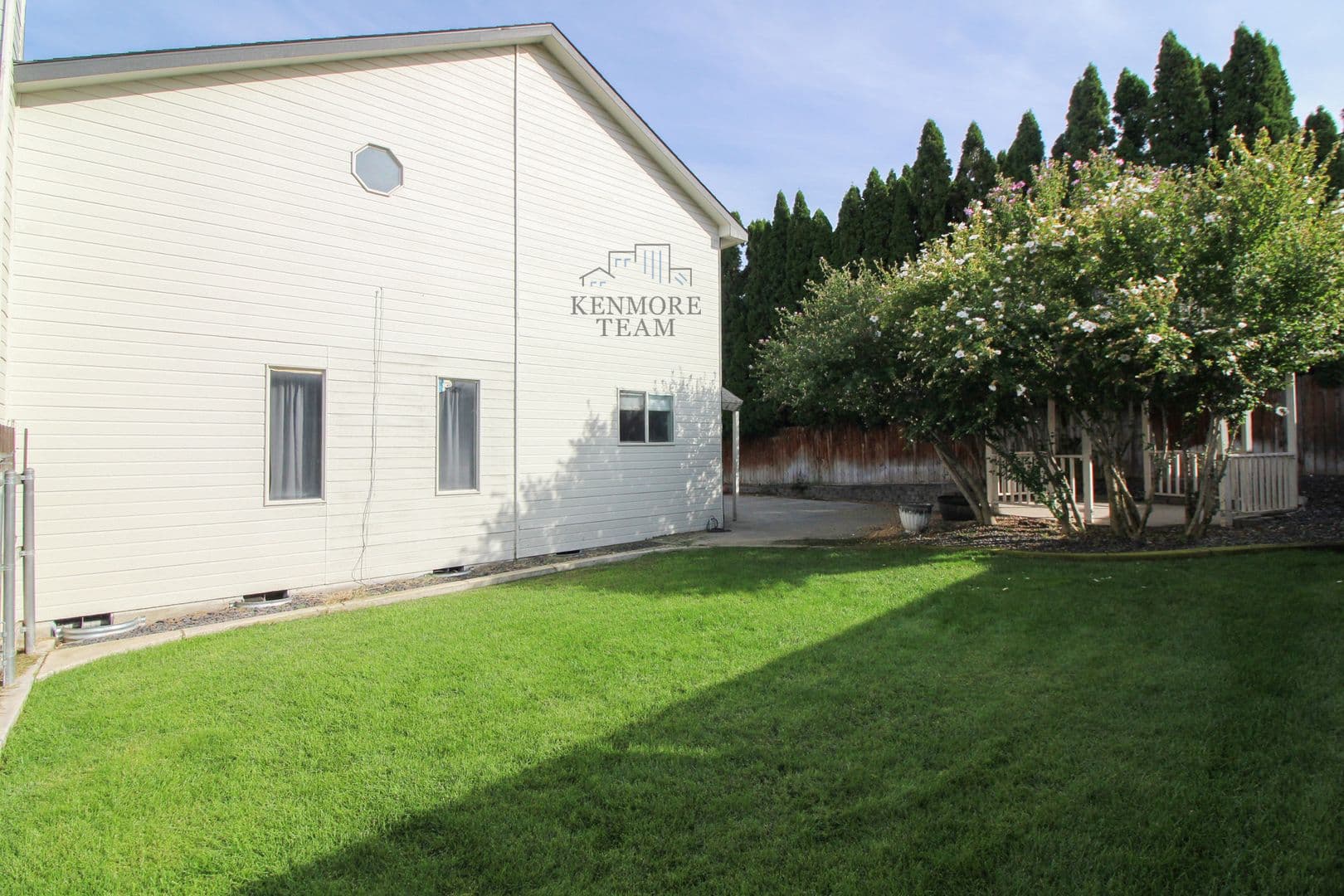 KENNEWICK House: 2503 W 37TH AVE
