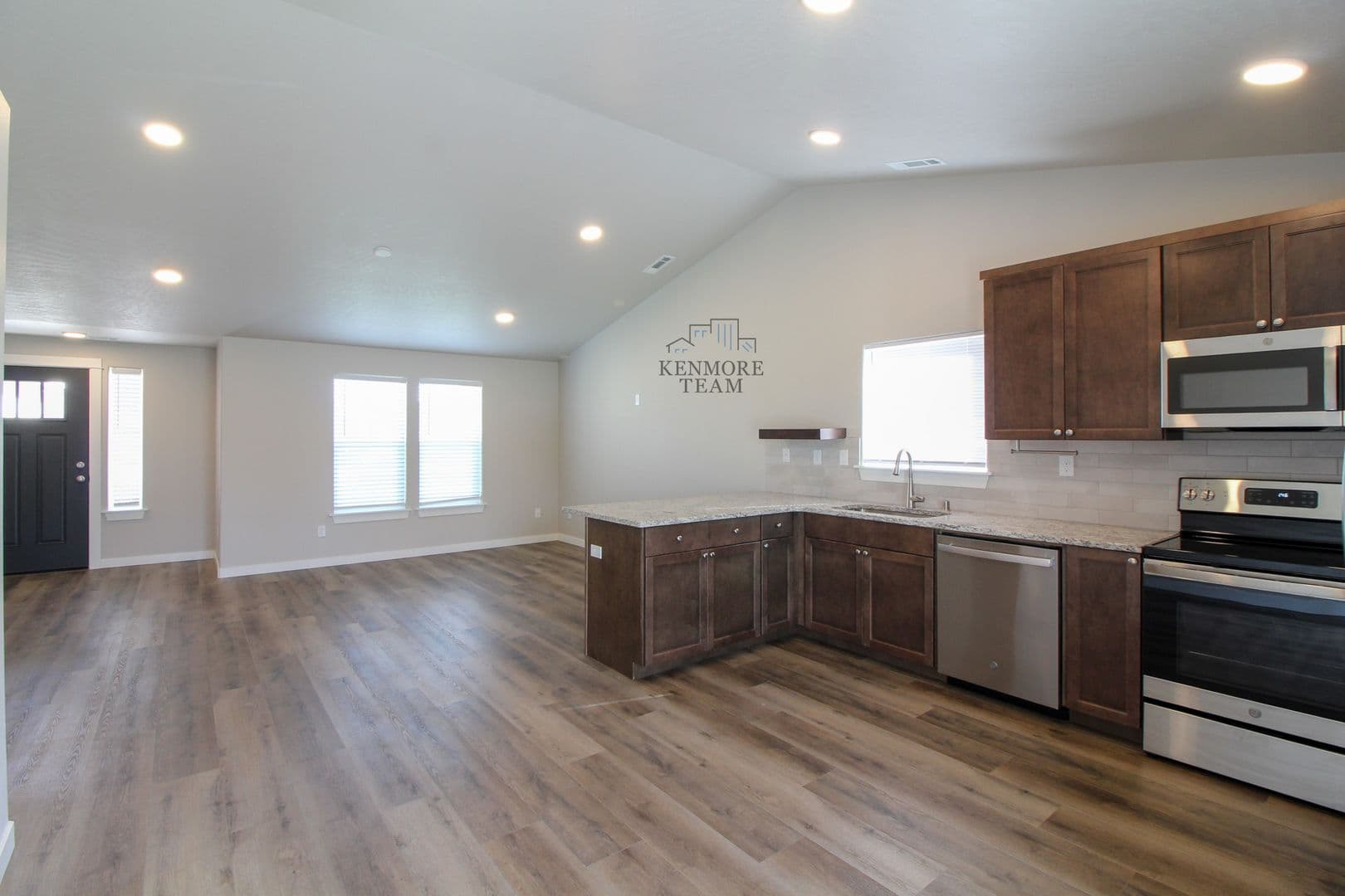 PASCO House: 6202 TYRE DR
