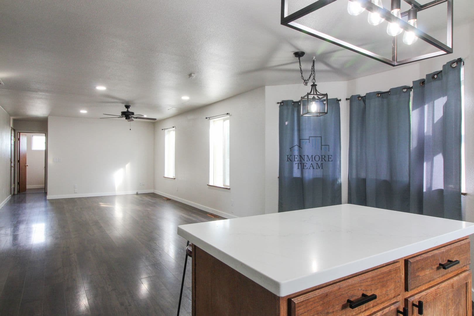KENNEWICK House: 2503 W 37TH AVE