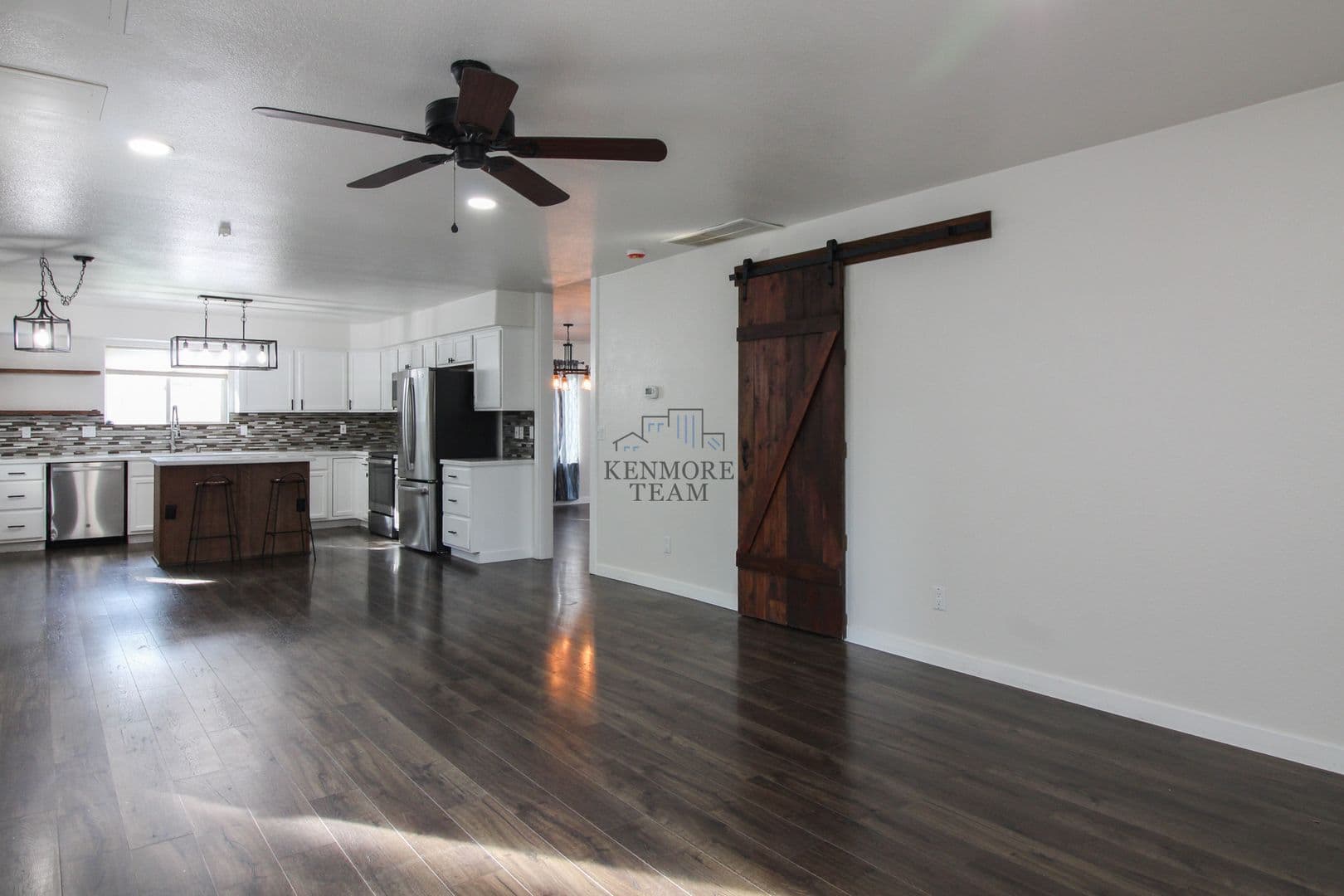 KENNEWICK House: 2503 W 37TH AVE