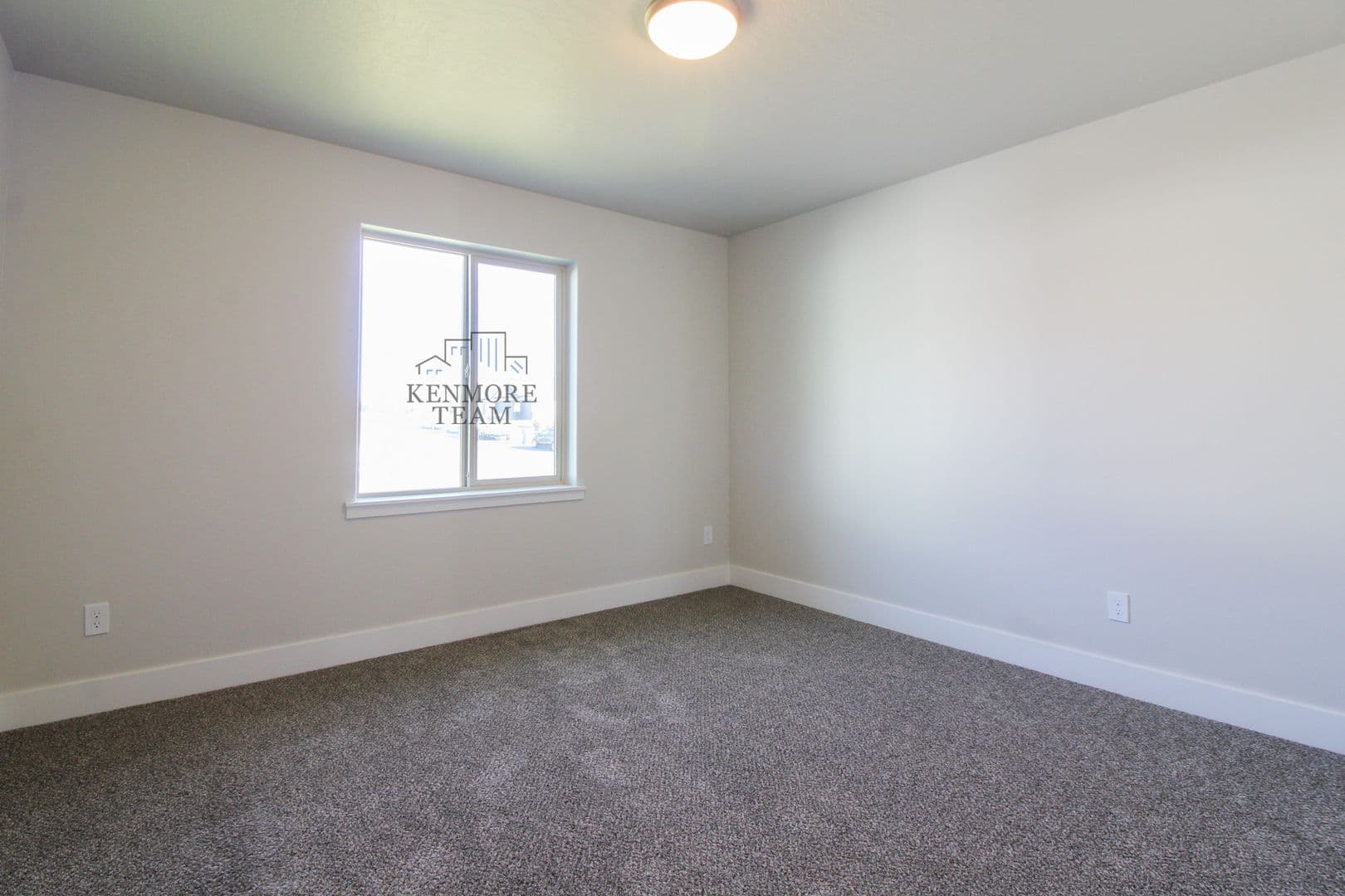 KENNEWICK House: 2936 ROOSEVELT ST