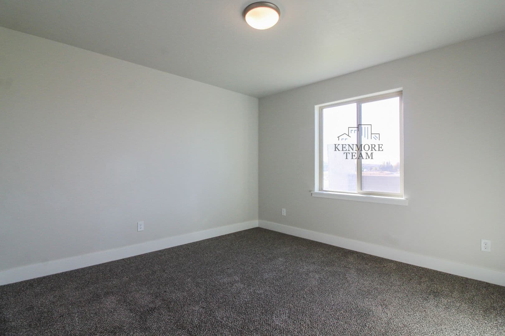 KENNEWICK House: 2936 ROOSEVELT ST