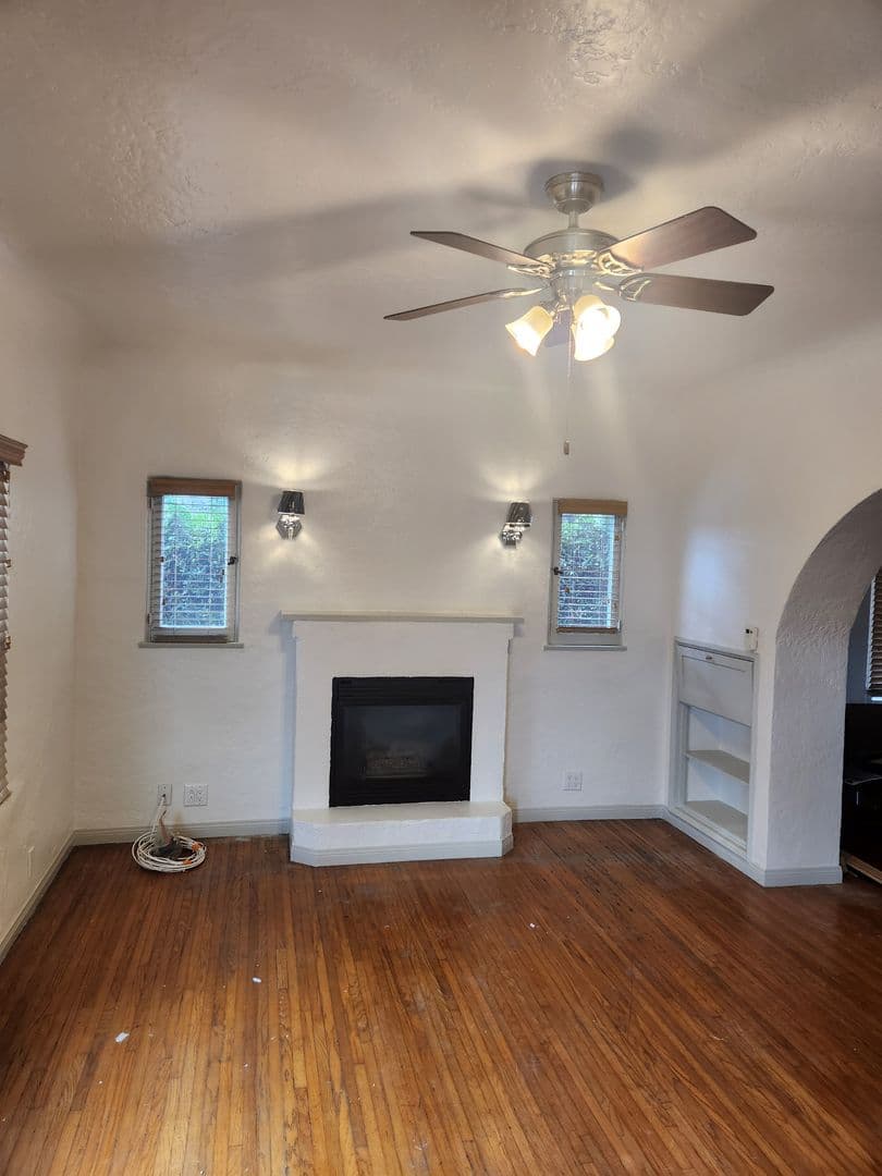 Los Angeles Apartment: 1451 S. Fairfax Ave