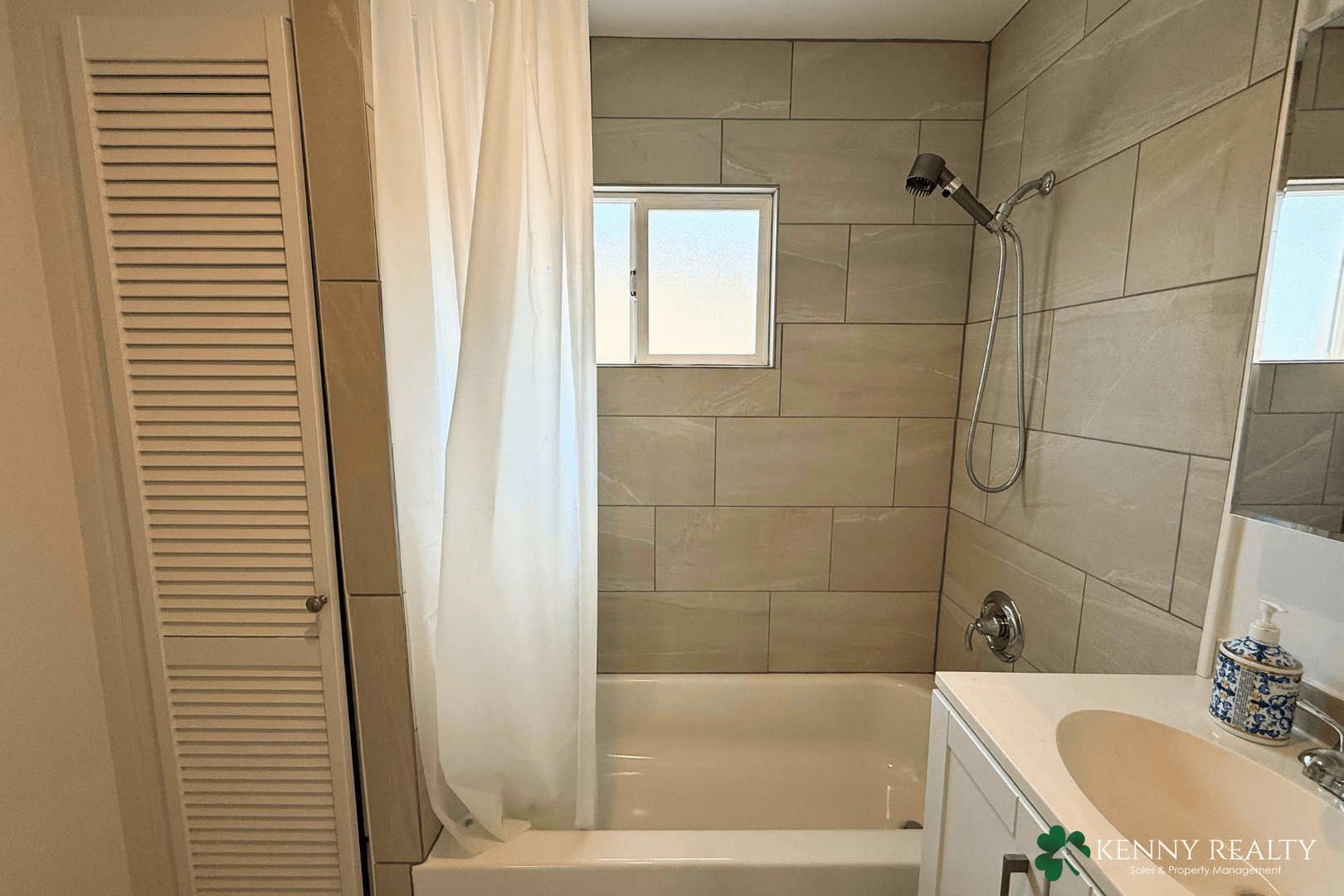 Pacifica House: 263 Clarendon Road