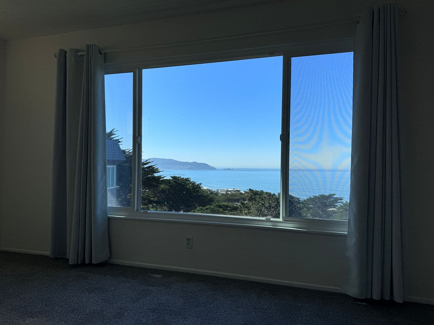 Pacifica House: 23 Holiday Court