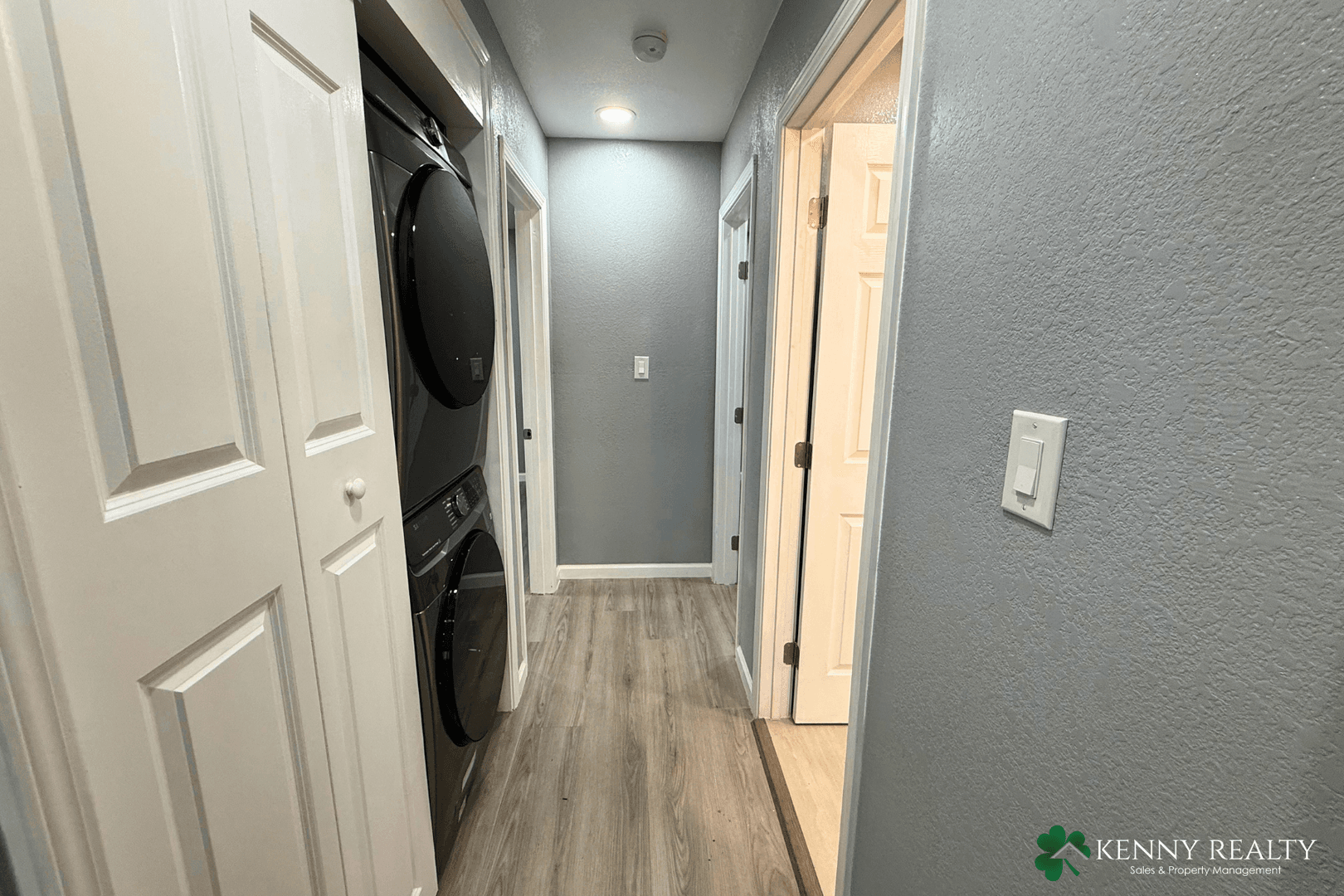 South San Francisco House: 230 Arroyo Drive
