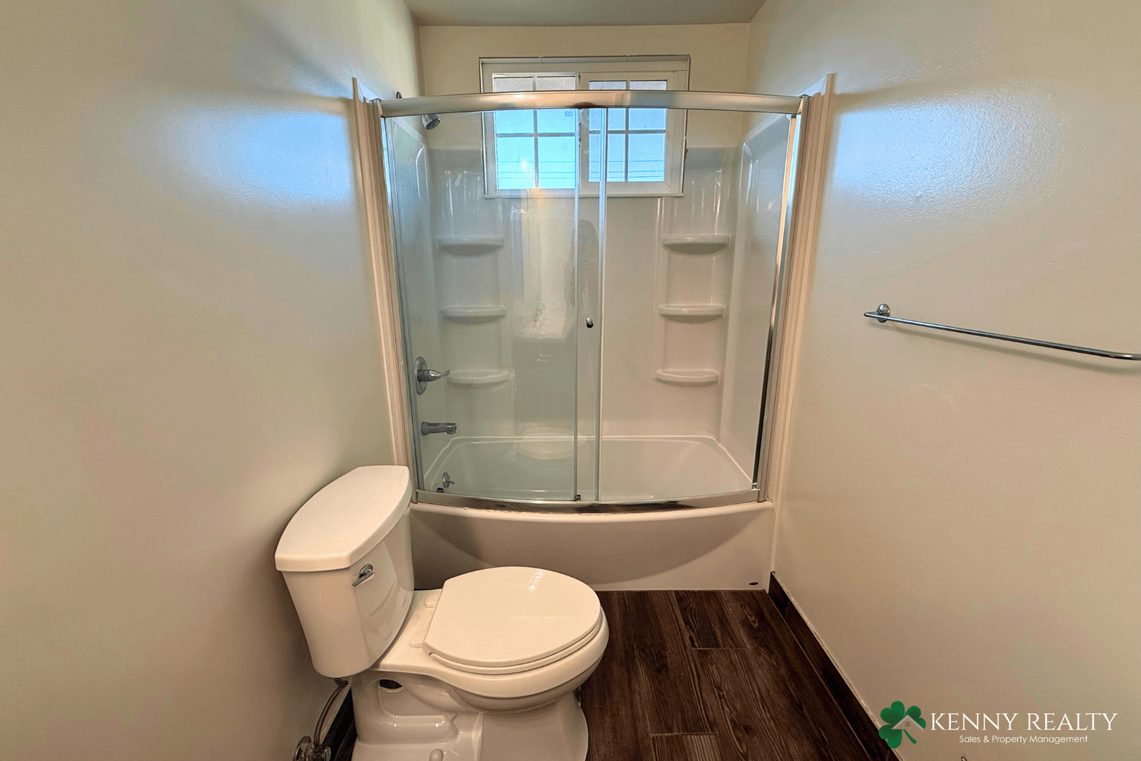 South San Francisco Apartment: 516 Railroad/ 517/519 1st Lane