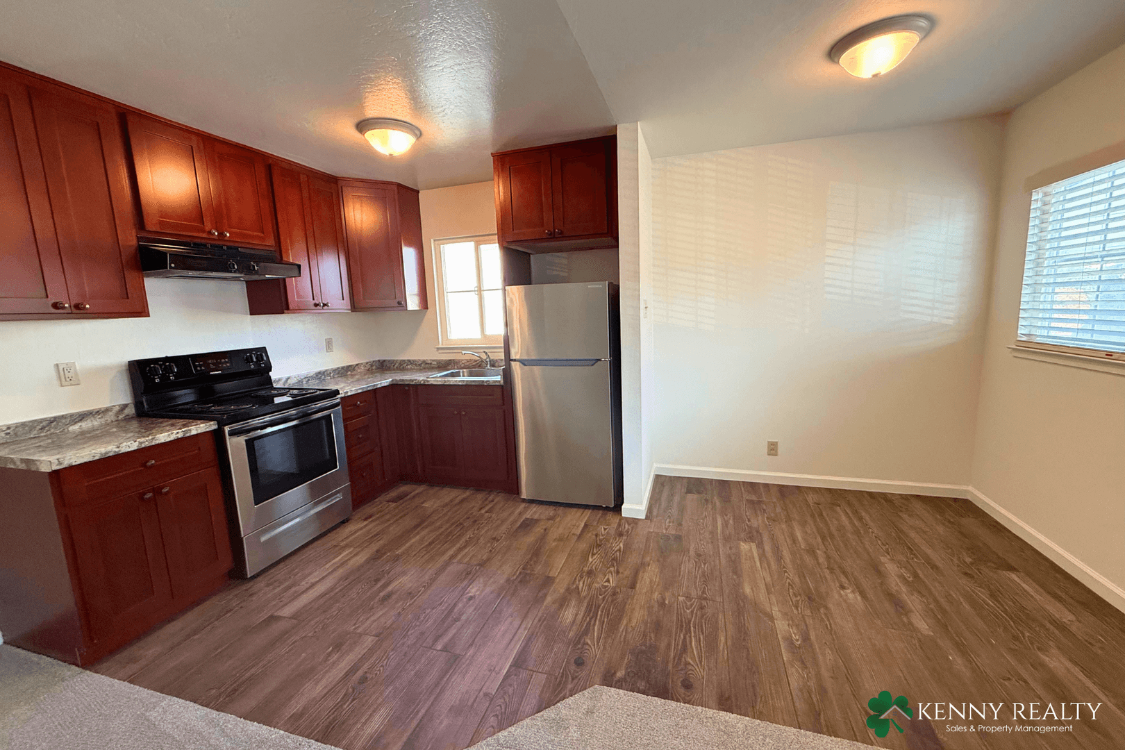 South San Francisco Apartment: 516 Railroad/ 517/519 1st Lane