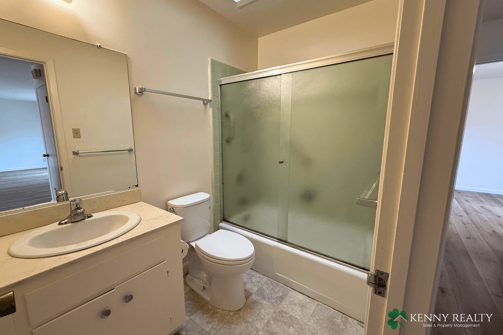 Millbrae House: 37 Willow Ave