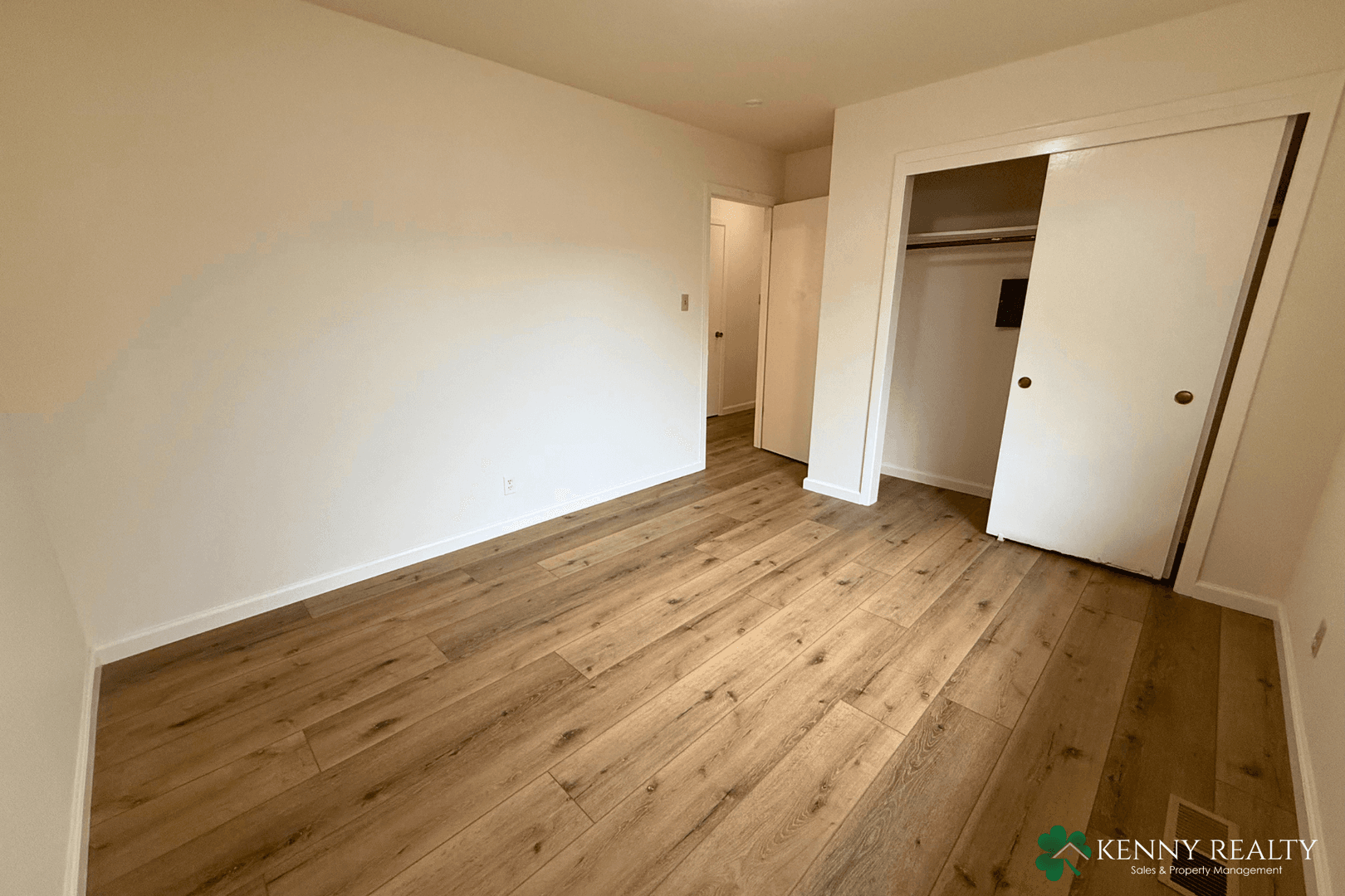 Millbrae House: 37 Willow Ave