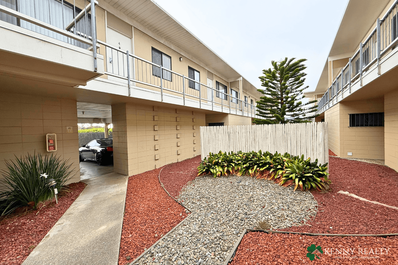 South San Francisco Apartment: 855 Commercial