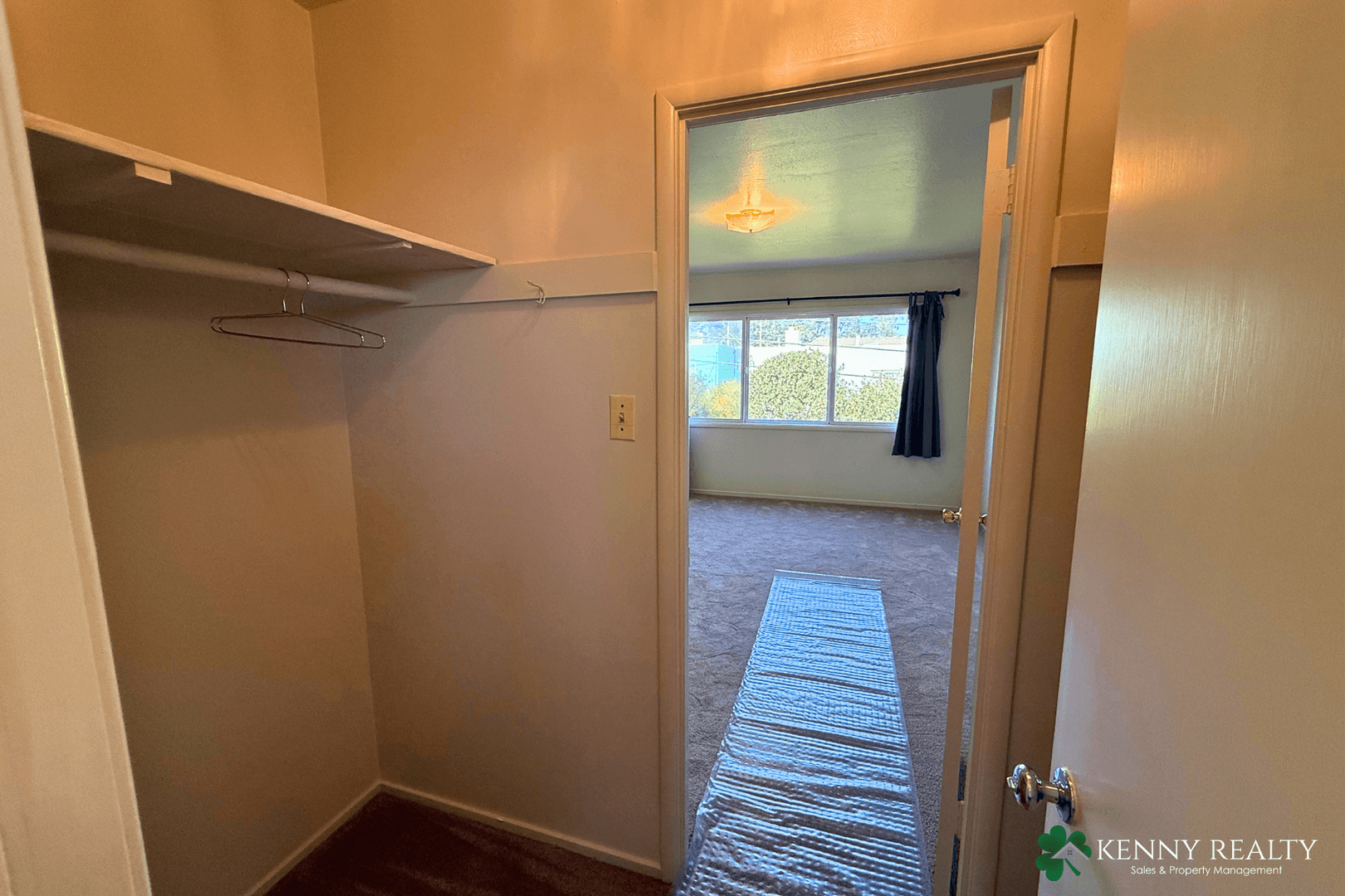 Daly City House: 654 N. Mayfair Ave
